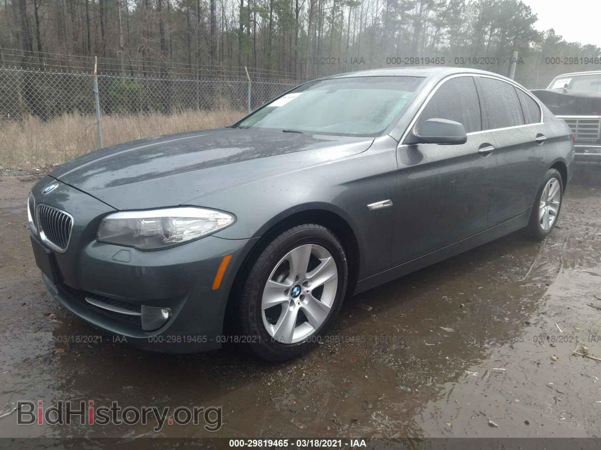 2011 BMW 5 SERIES - VIN: WBAFR1C54BC741134 - Фото 2