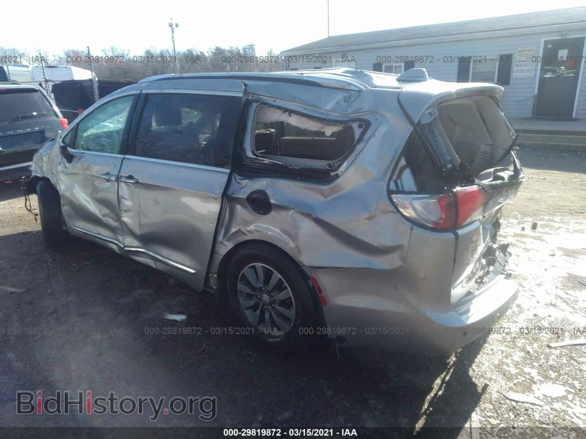 2020 CHRYSLER PACIFICA - VIN: 2C4RC1EG2LR108351 - Фото 3