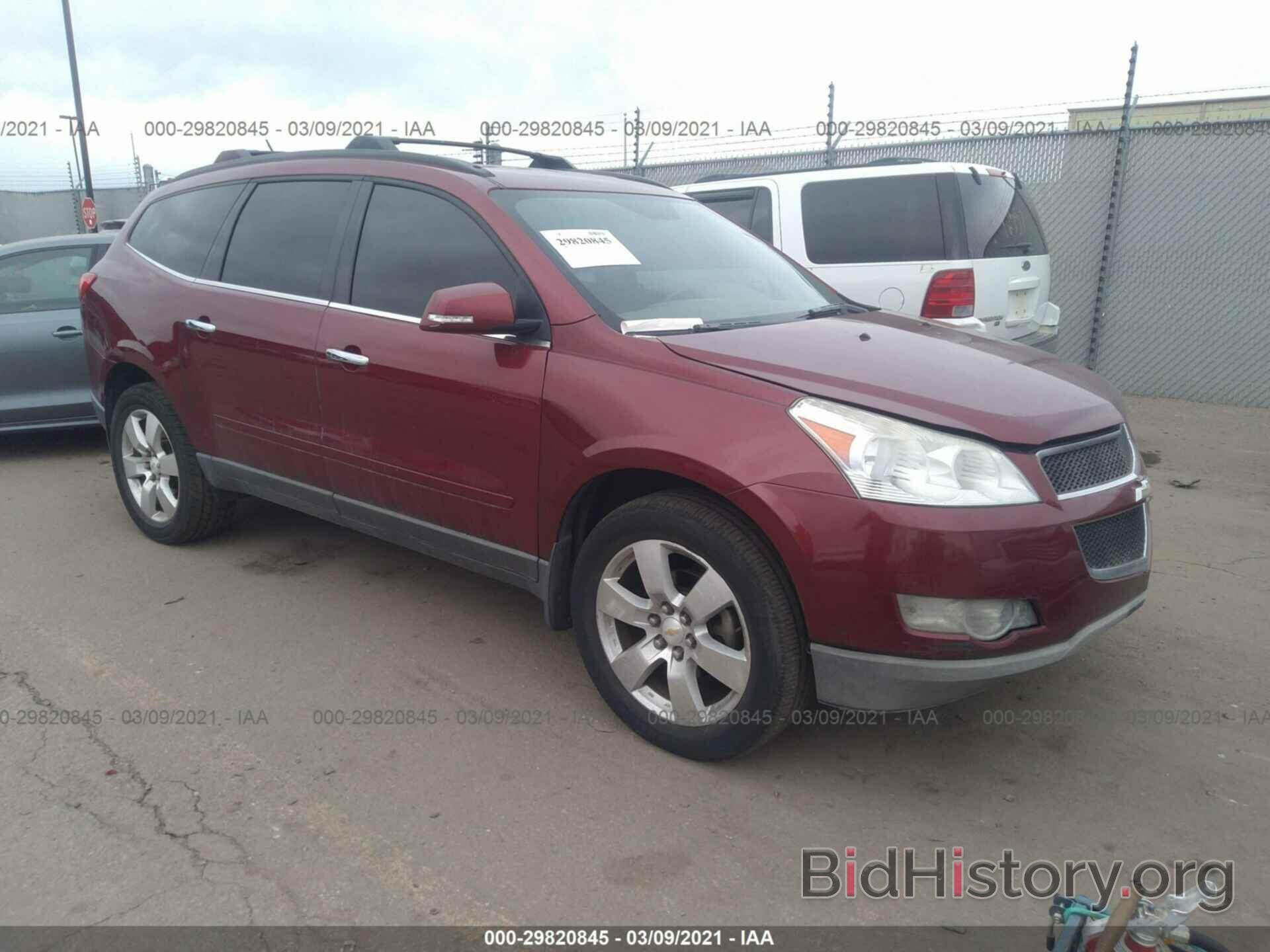 Photo 1GNKVGED1BJ222727 - CHEVROLET TRAVERSE 2011