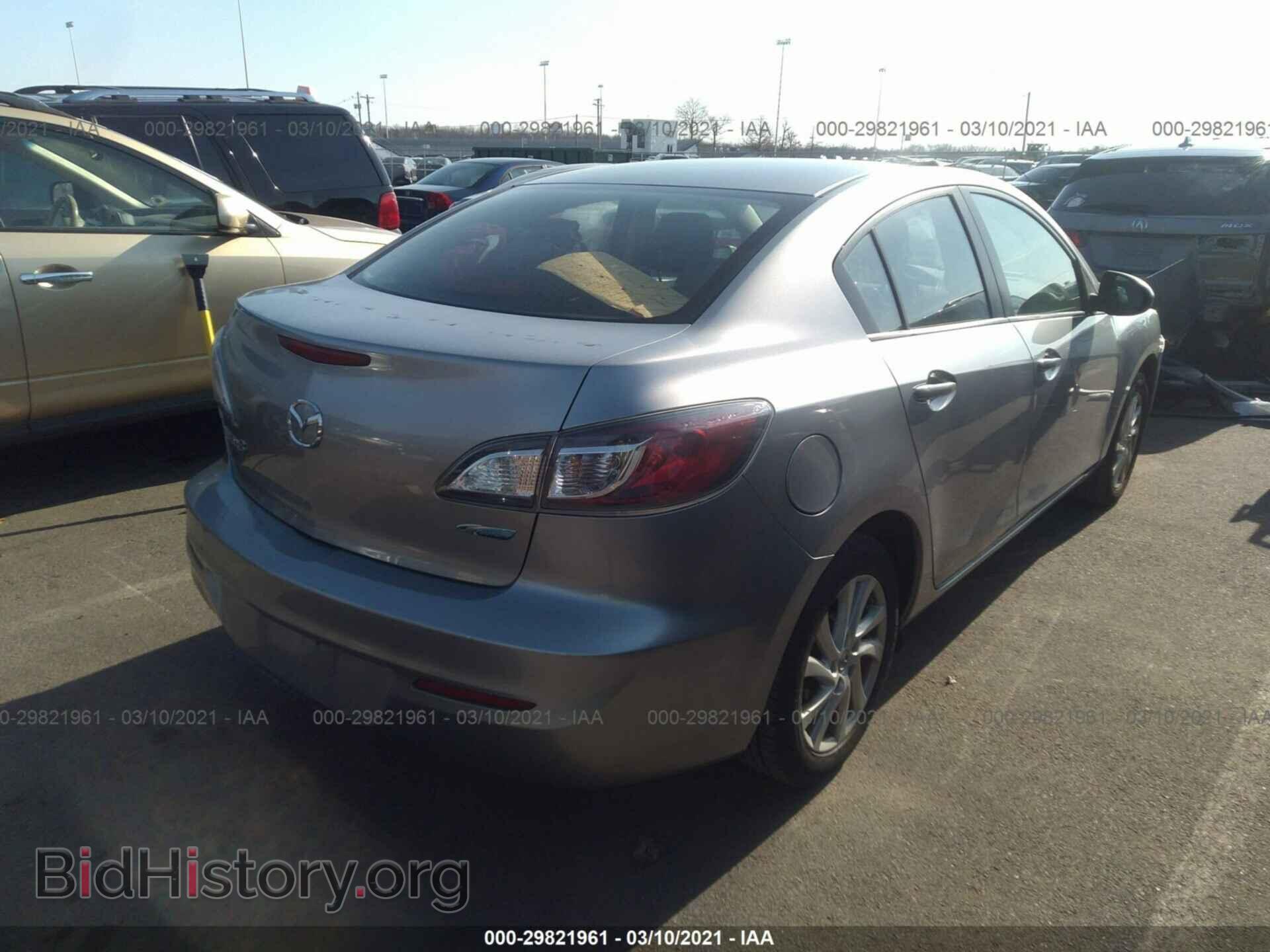 2012 MAZDA MAZDA3 - VIN: JM1BL1V84C1601107 - Фото 4
