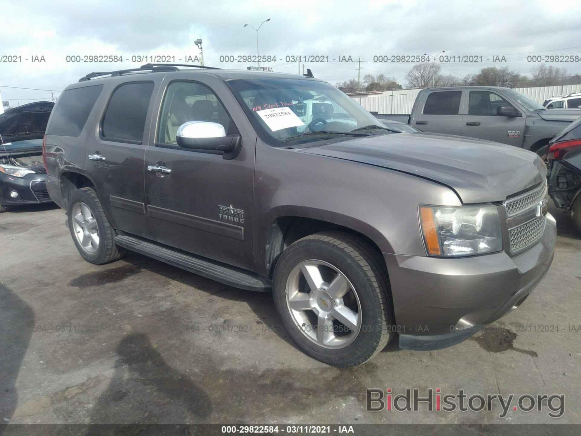 Photo 1GNSCAE02BR283666 - CHEVROLET TAHOE 2011