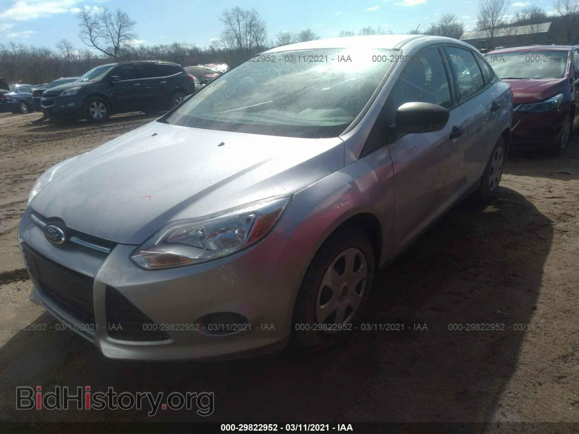 2013 FORD FOCUS - VIN: 1FADP3E25DL334849 - Фото 2