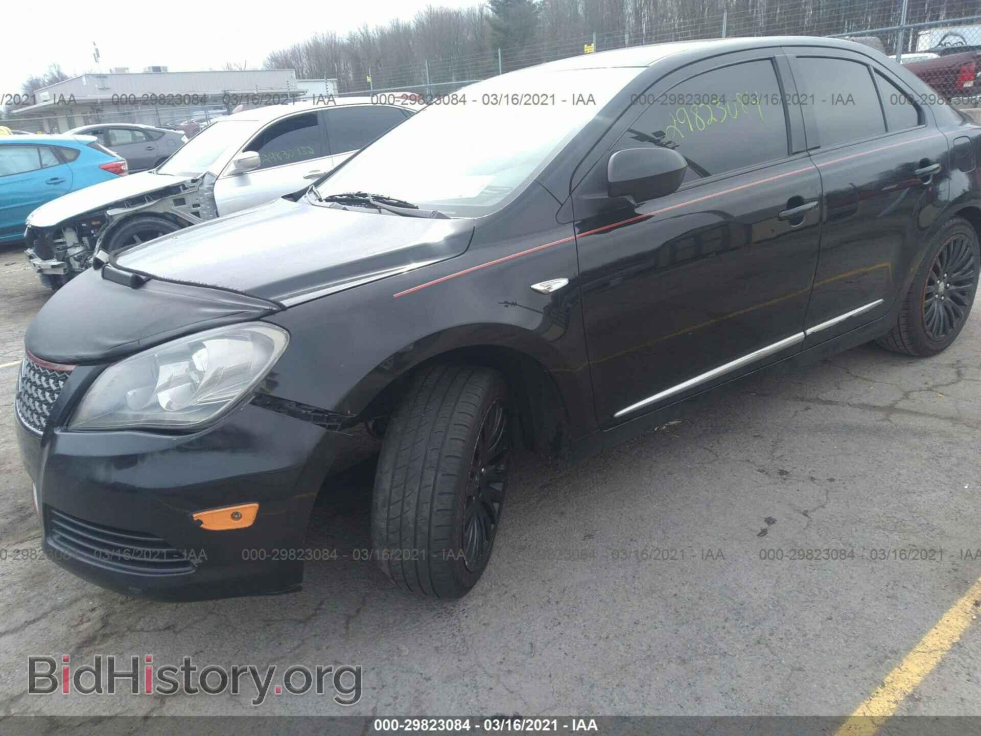 2011 SUZUKI KIZASHI - VIN: JS2RF9A37B6111119 - Photo 2