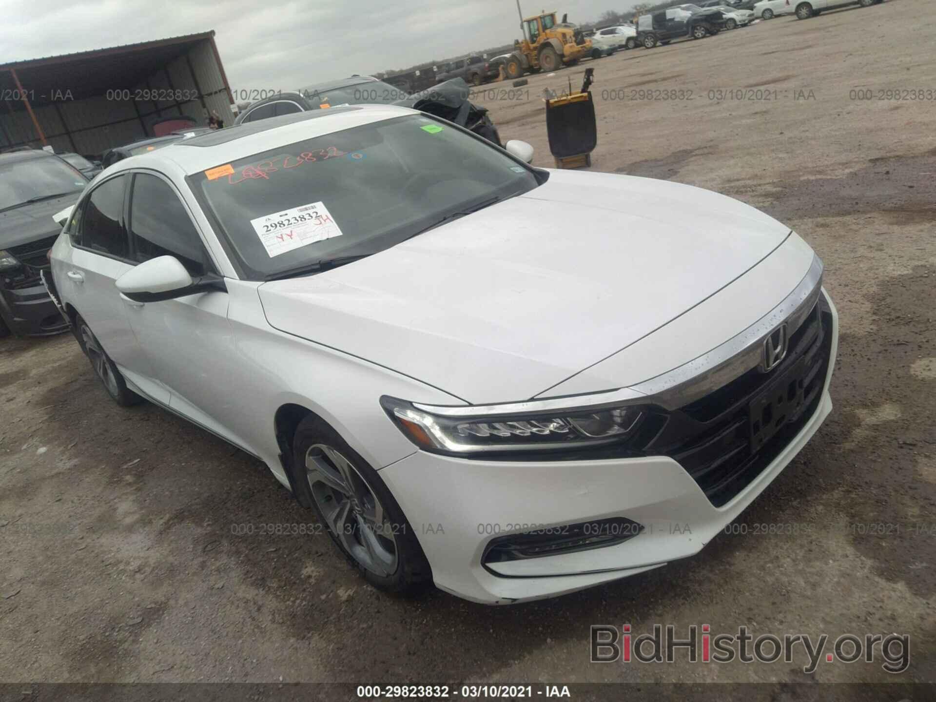 Photo 1HGCV1F52JA128387 - HONDA ACCORD SEDAN 2018