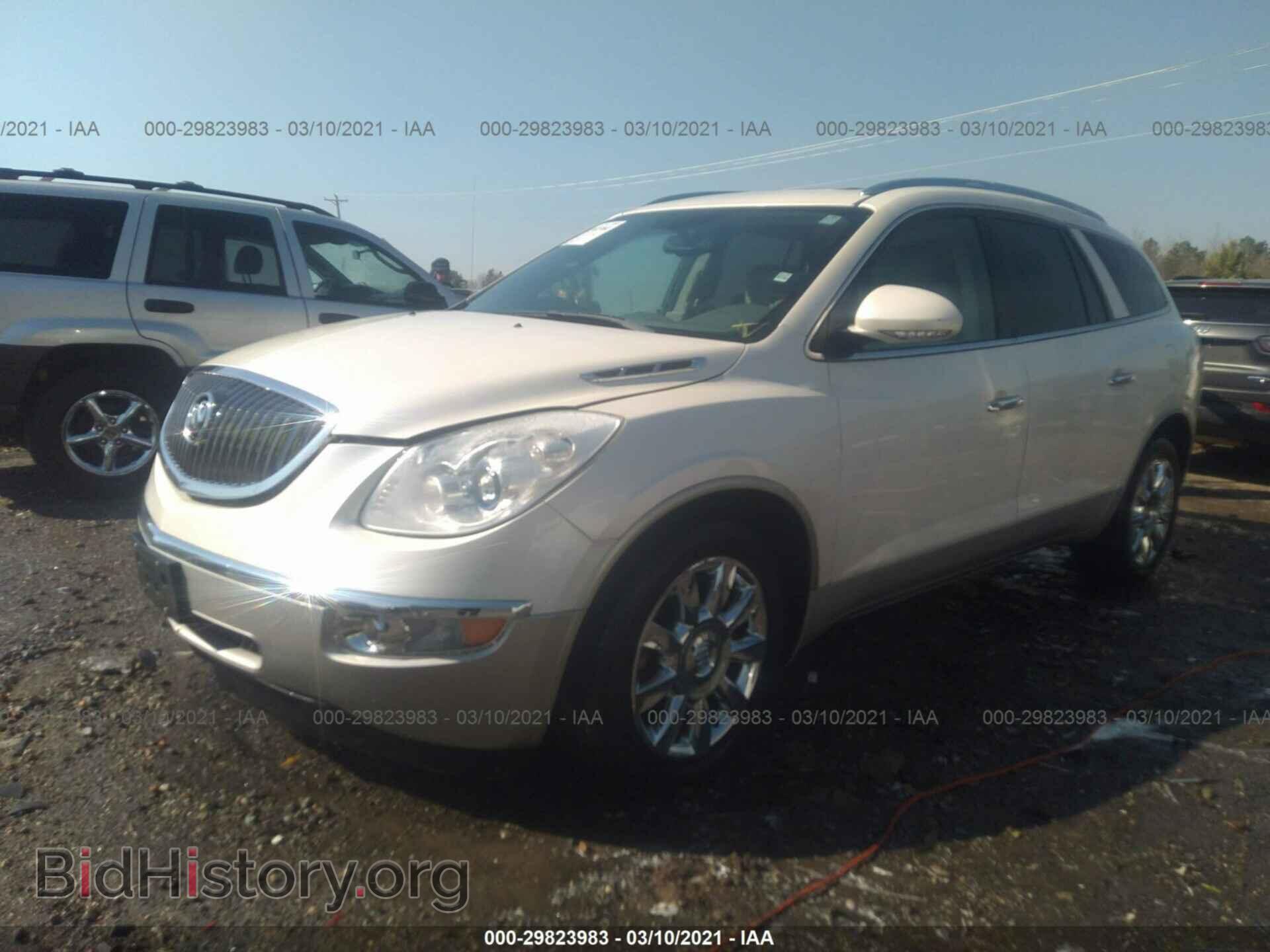 2012 BUICK ENCLAVE - VIN: 5GAKRDEDXCJ257832 - Фото 2