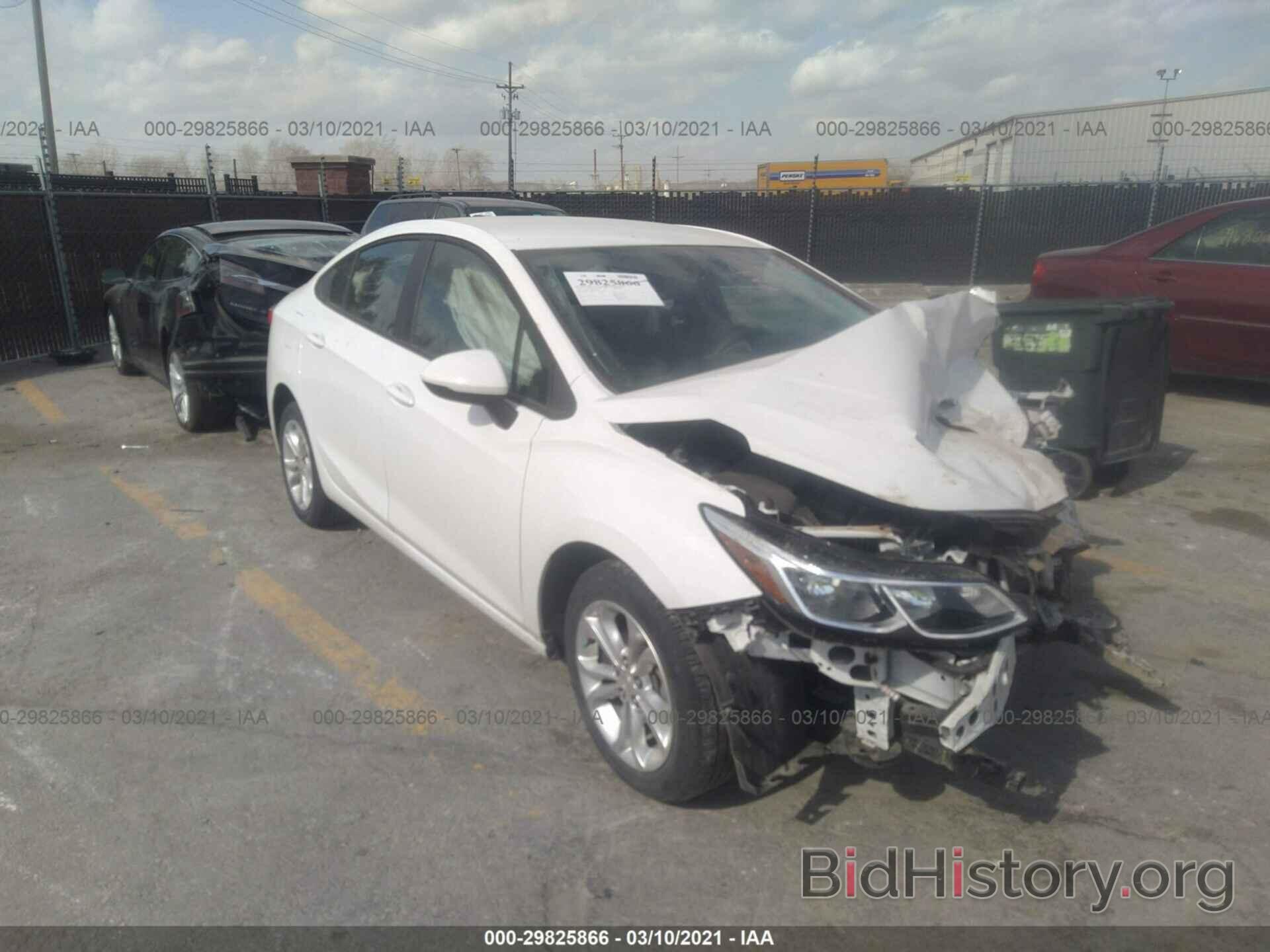 Photo 1G1BC5SM8K7153080 - CHEVROLET CRUZE 2019