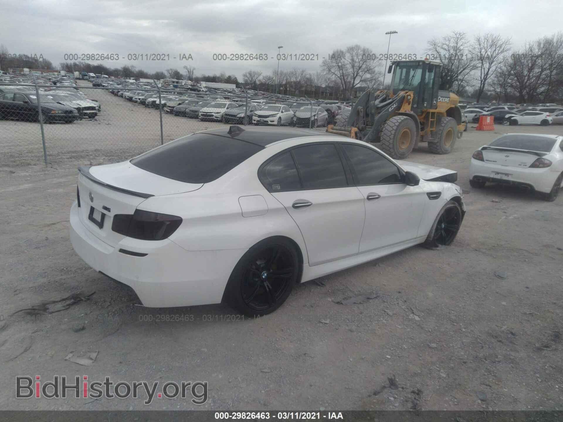 2013 BMW M5 - VIN: WBSFV9C5XDC773904 - Фото 4