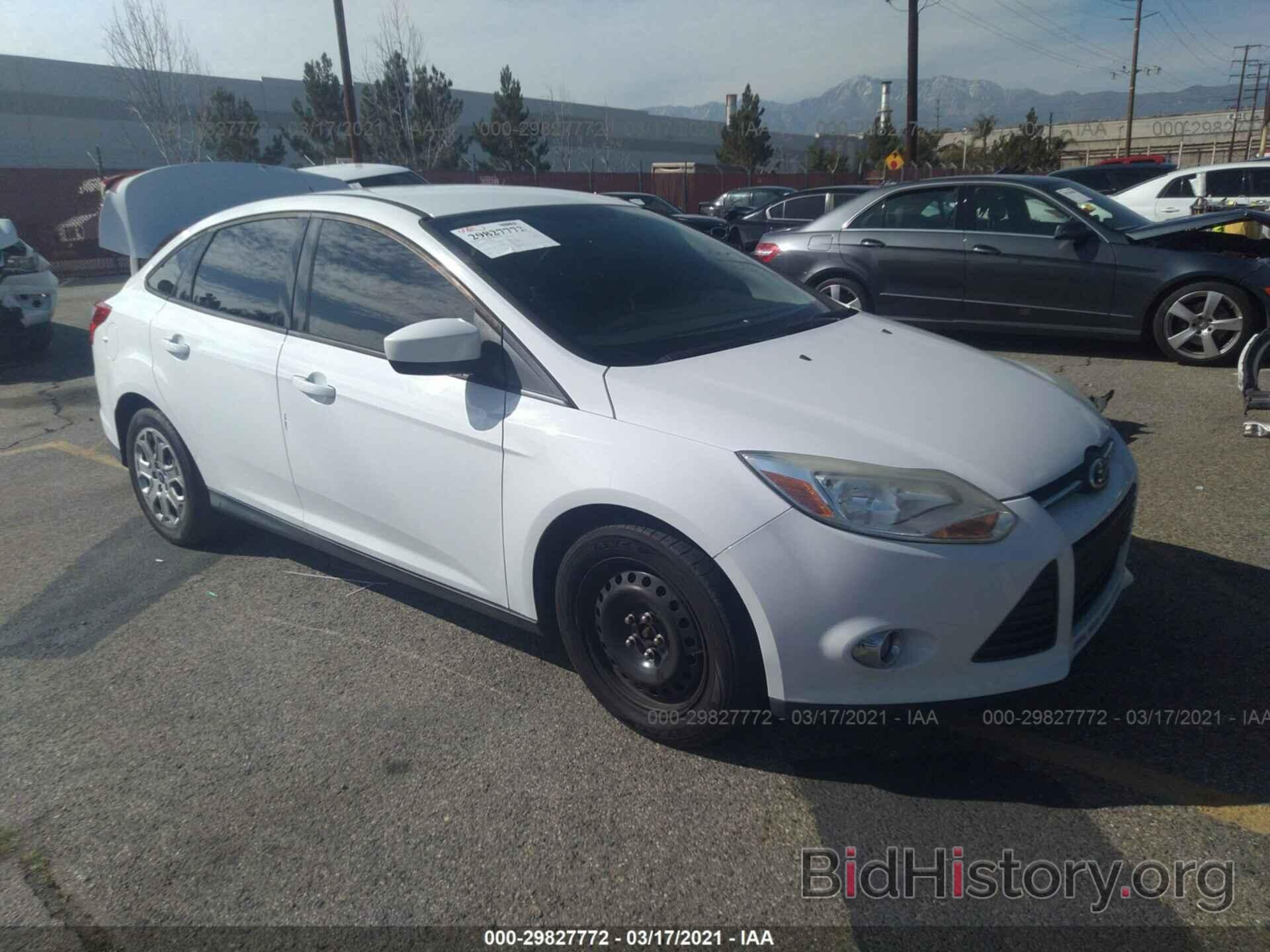 Photo 1FAHP3F22CL236893 - FORD FOCUS 2012