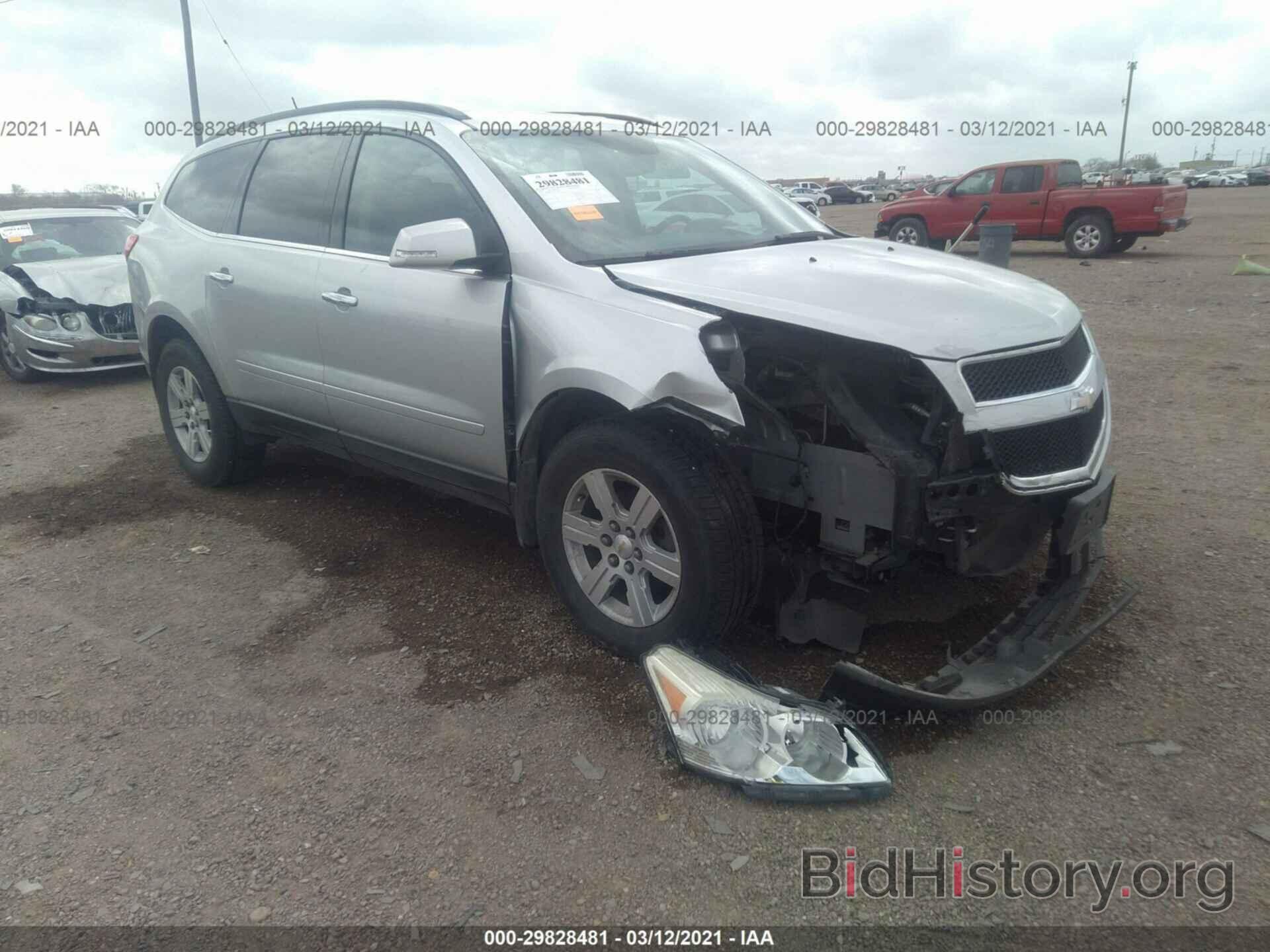 Photo 1GNKRGED1BJ177244 - CHEVROLET TRAVERSE 2011