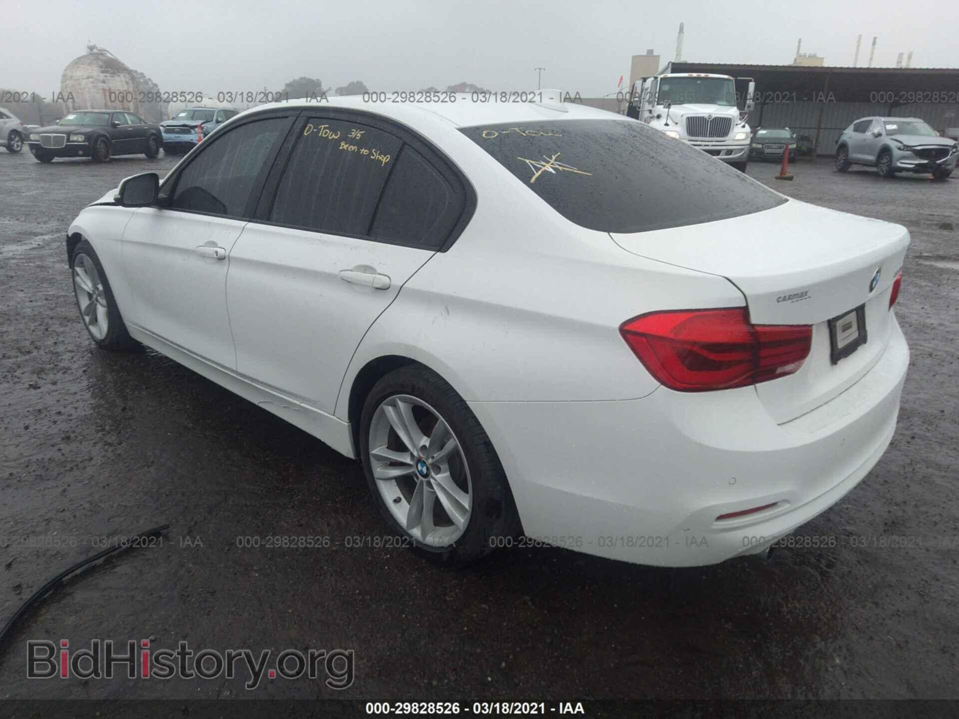 2016 BMW 3 SERIES - VIN: WBA8E1G53GNU12340 - Фото 3