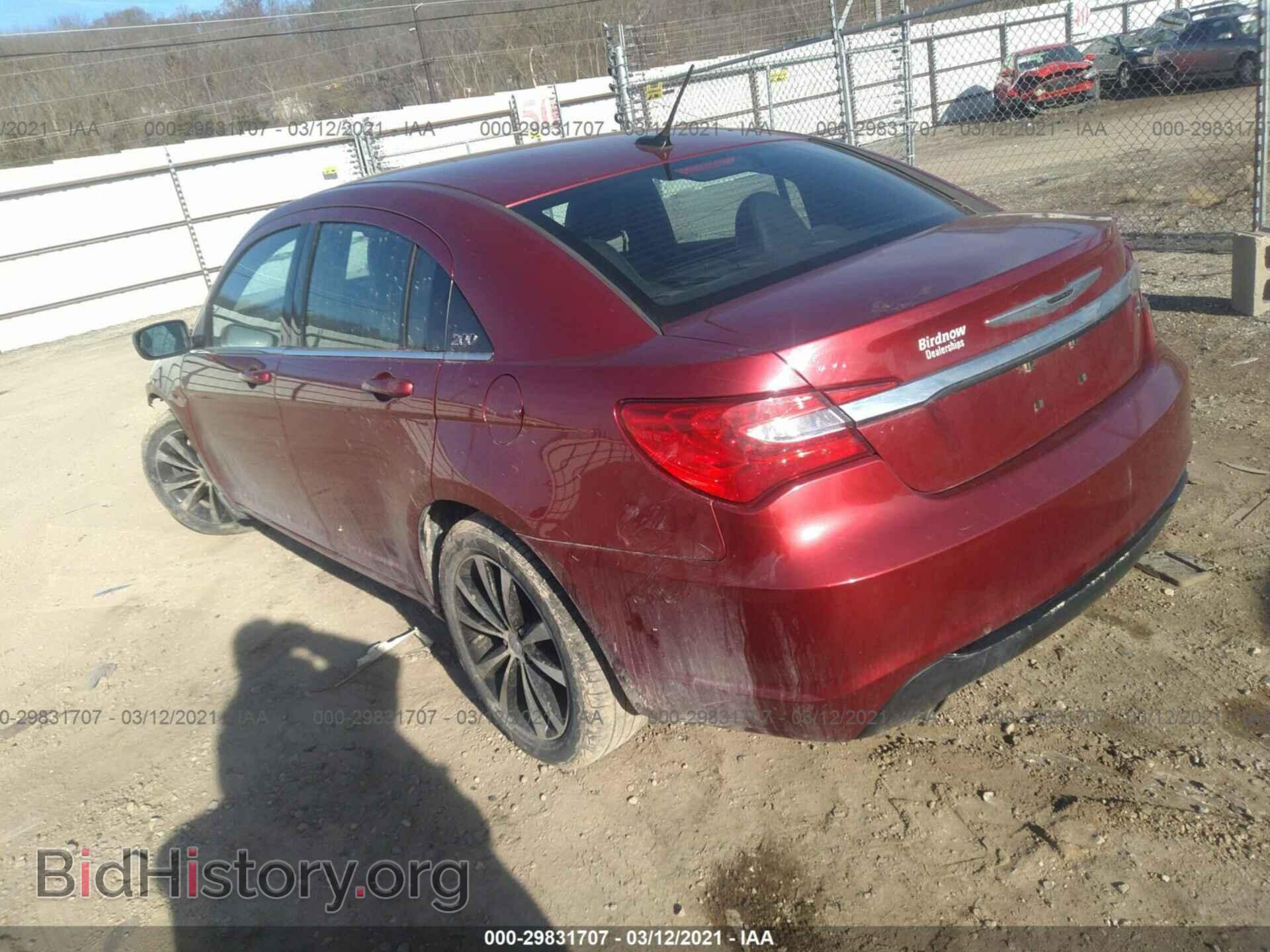 2013 CHRYSLER 200 - VIN: 1C3CCBCG4DN522331 - Фото 3