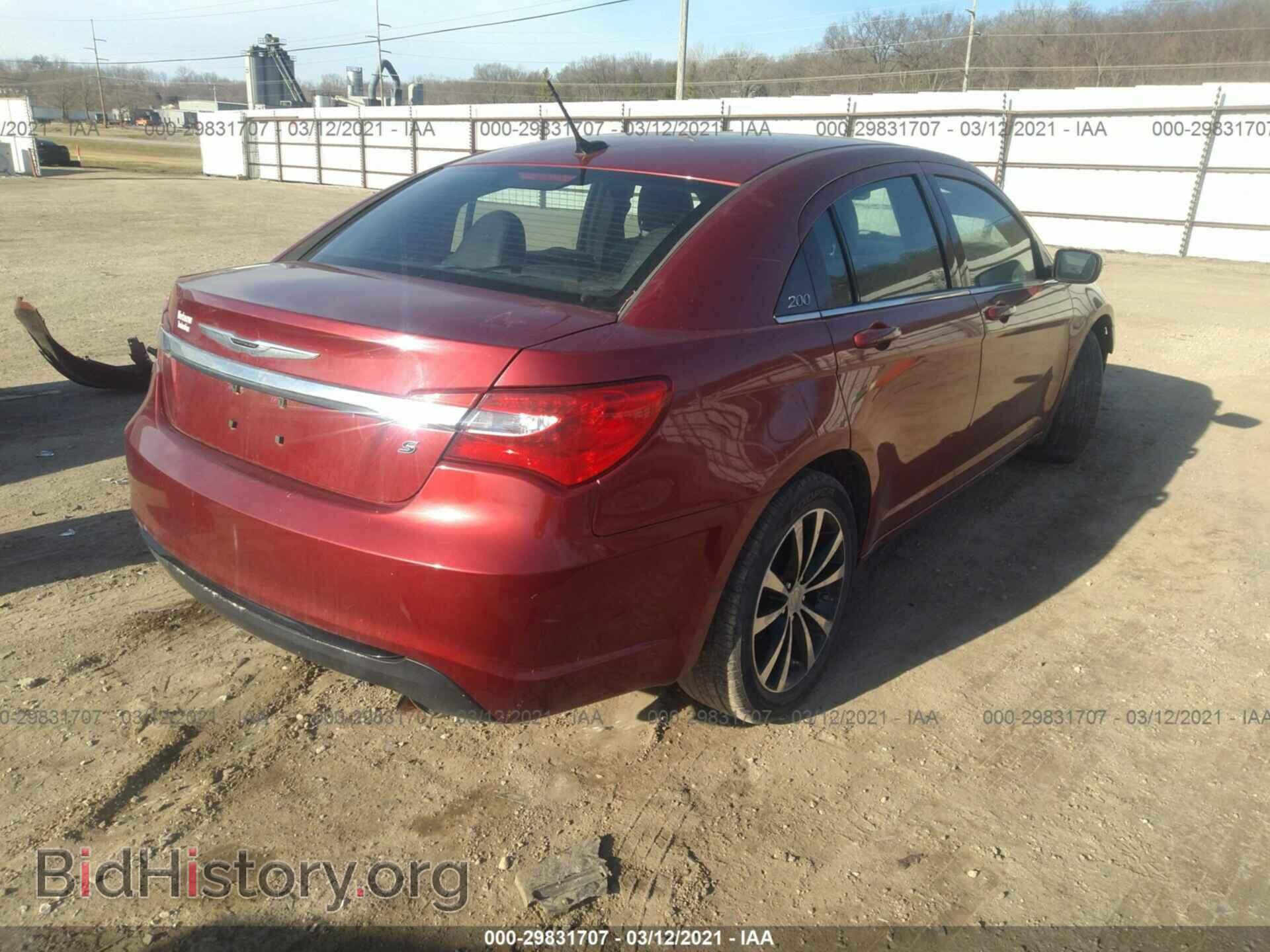2013 CHRYSLER 200 - VIN: 1C3CCBCG4DN522331 - Фото 4