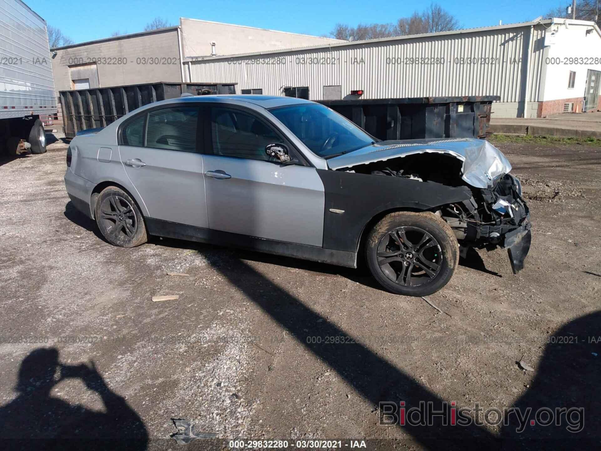 Photo WBAVA37538ND55975 - BMW 3 SERIES 2008