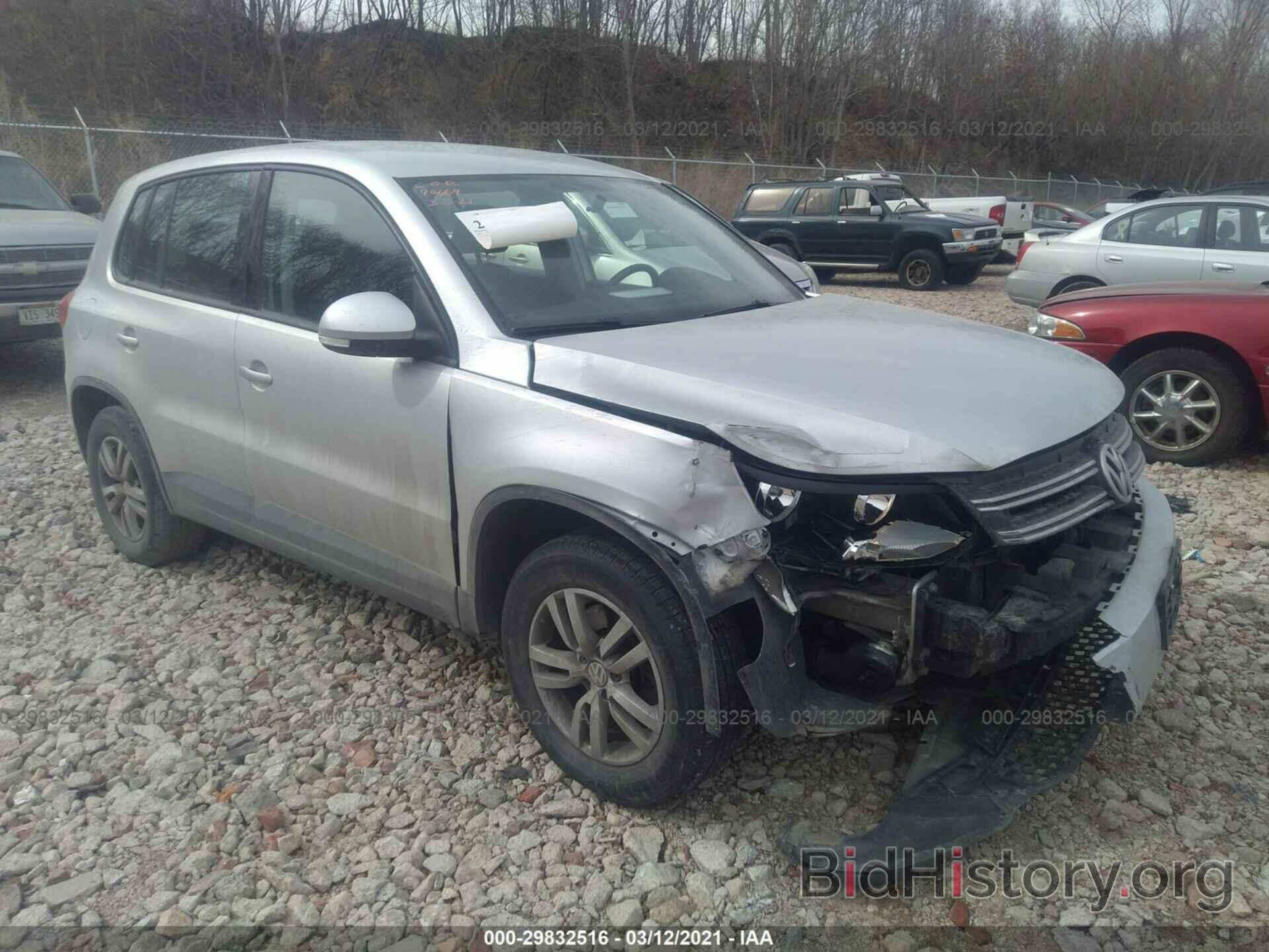 Photo WVGAV7AX1CW606575 - VOLKSWAGEN TIGUAN 2012