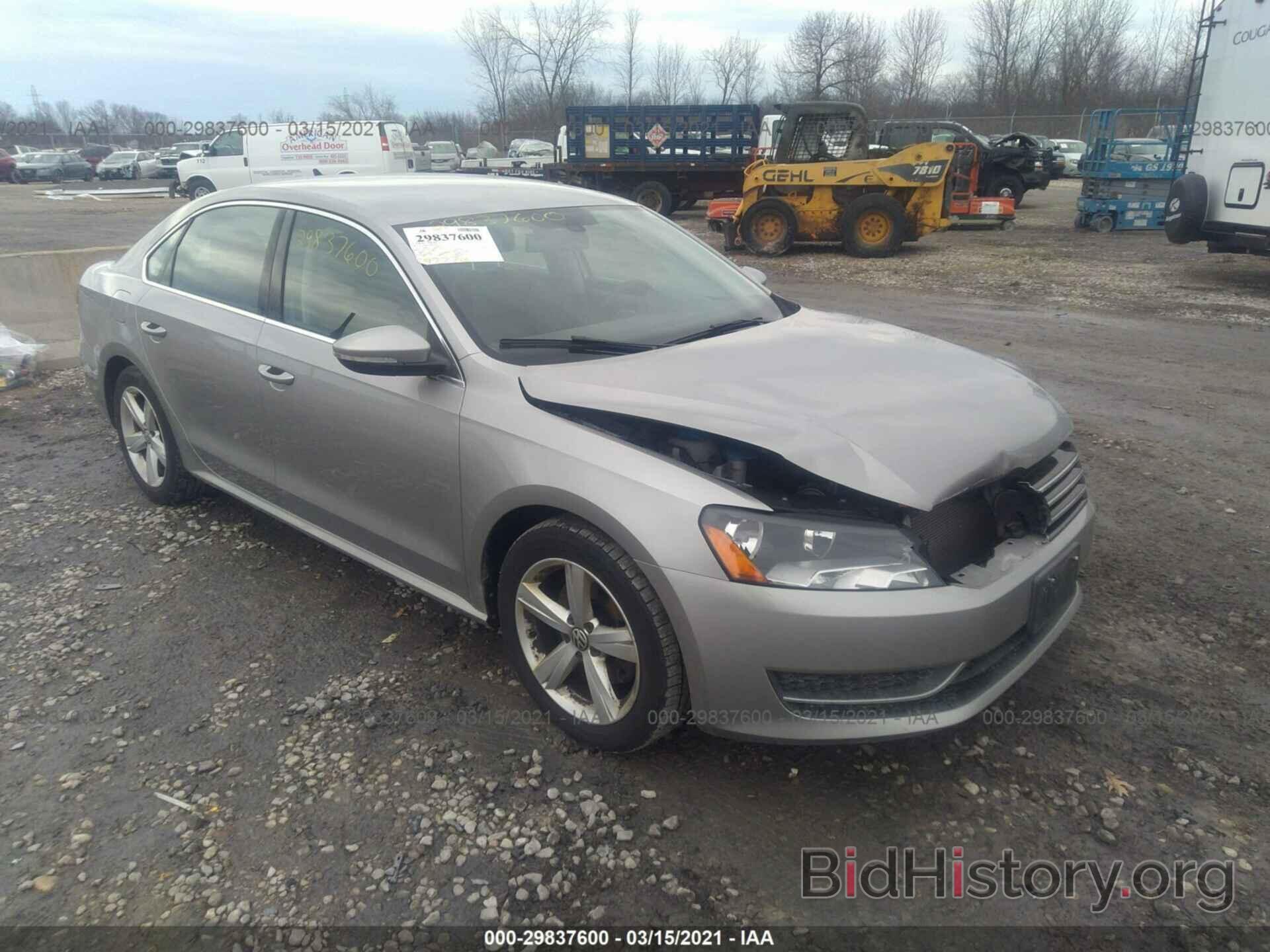 Photo 1VWBH7A35CC067602 - VOLKSWAGEN PASSAT 2012