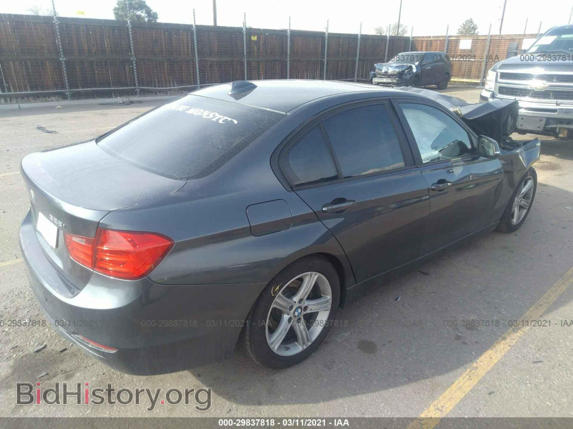 2013 BMW 3 SERIES - VIN: WBA3A5C57DF358971 - Фото 4