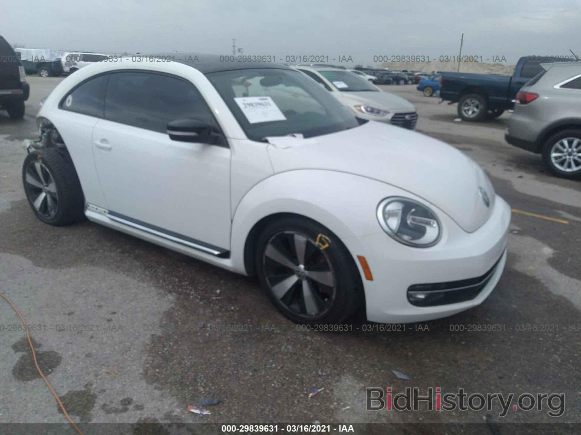 Photo 3VWV67AT1CM658933 - VOLKSWAGEN BEETLE 2012