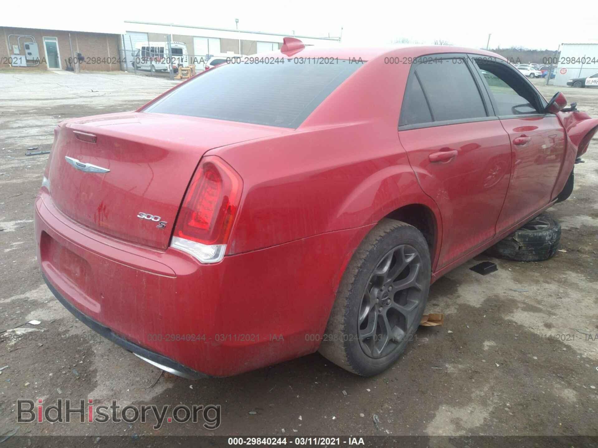 2015 CHRYSLER 300 - VIN: 2C3CCABG2FH766356 - Фото 4