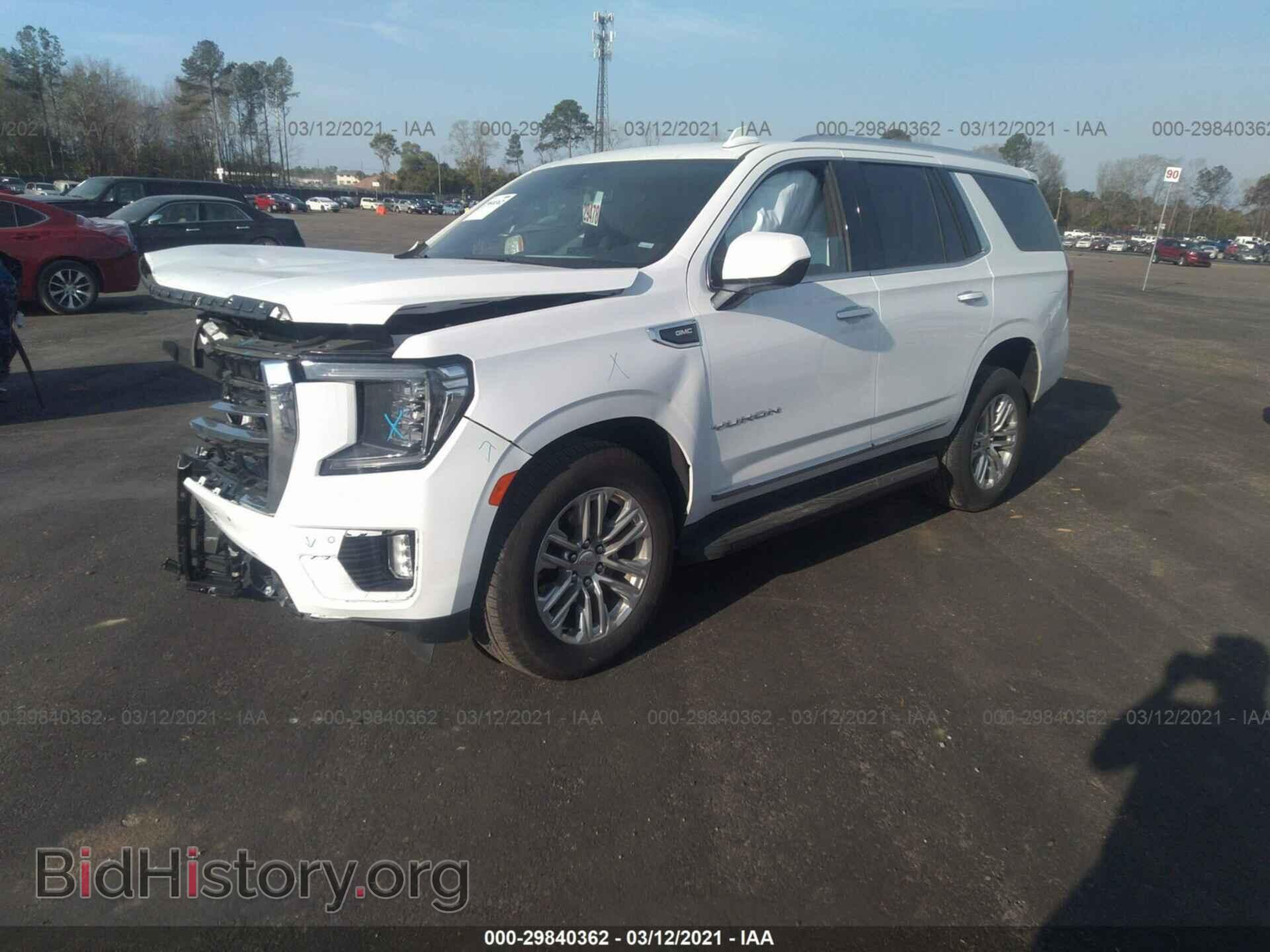 2021 GMC YUKON - VIN: 1GKS1BKD0MR175615 - Фото 2