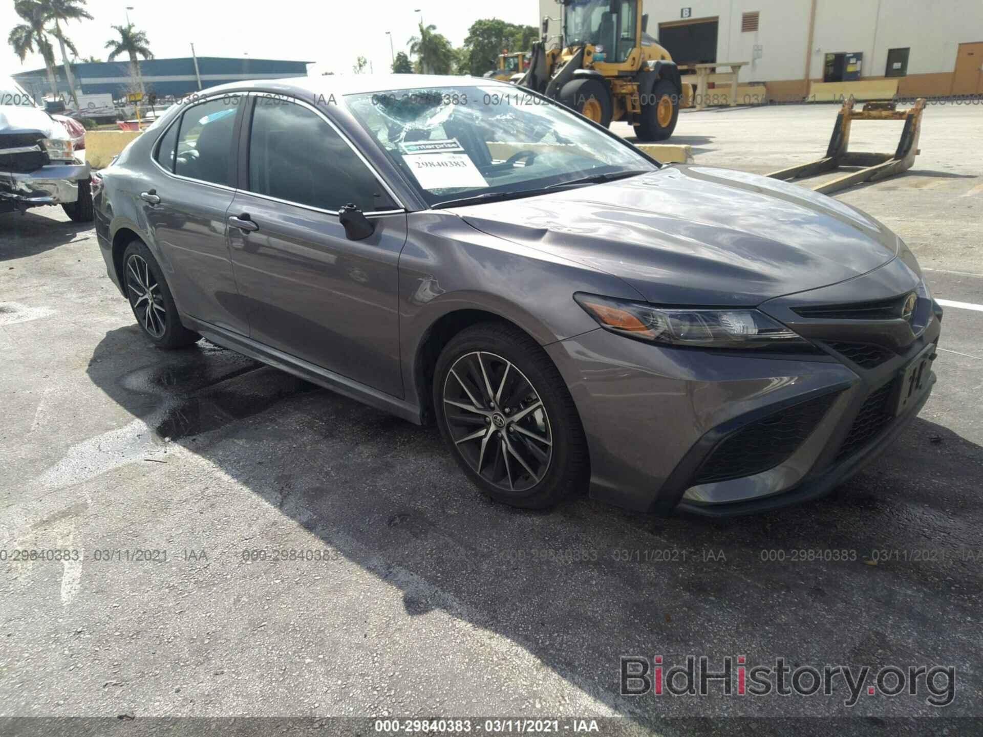 Photo 4T1G11AK8MU413585 - TOYOTA CAMRY 2021