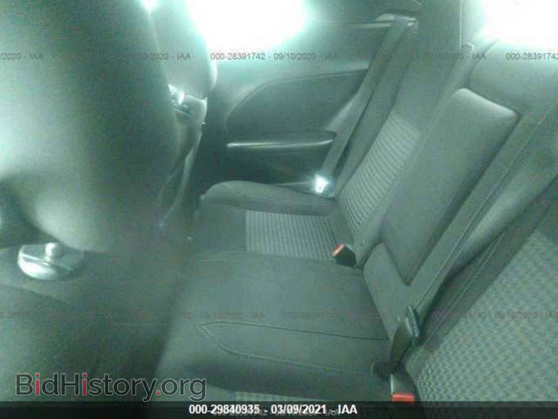 2016 DODGE CHALLENGER - VIN: 2C3CDZAG0GH217544 - Photo 8