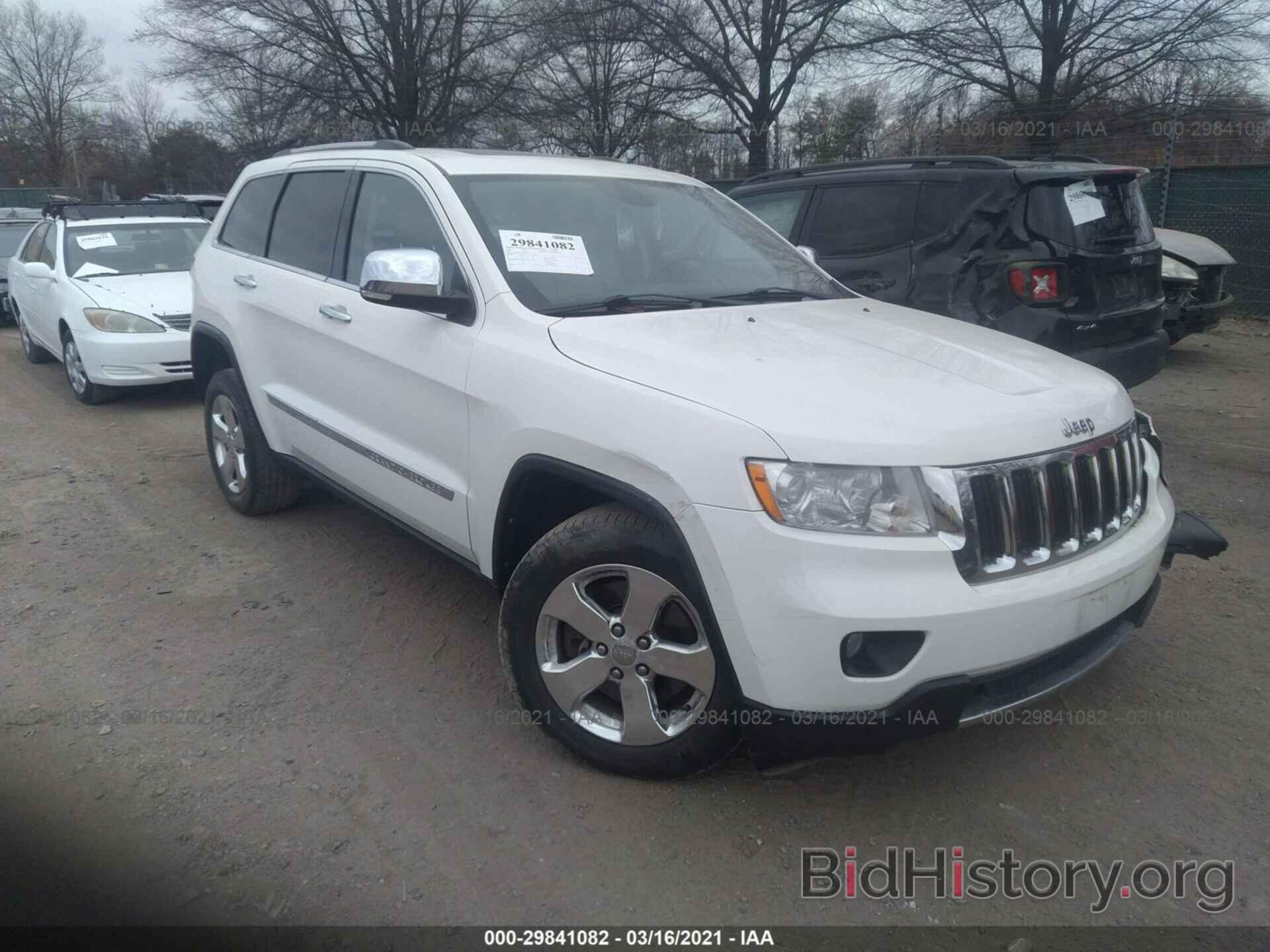 Photo 1J4RR5GT9BC631402 - JEEP GRAND CHEROKEE 2011