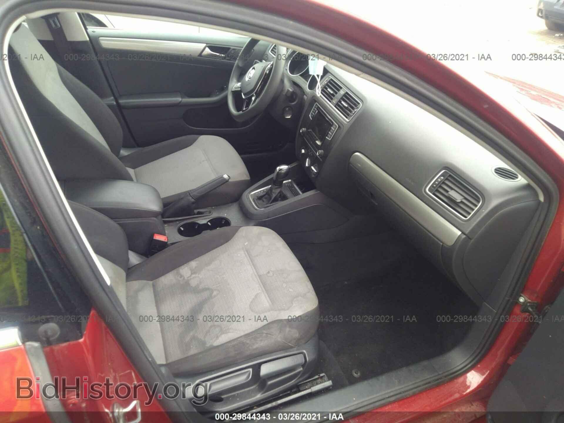 2017 VOLKSWAGEN JETTA - VIN: 3VW2B7AJ5HM390425 - Фото 5