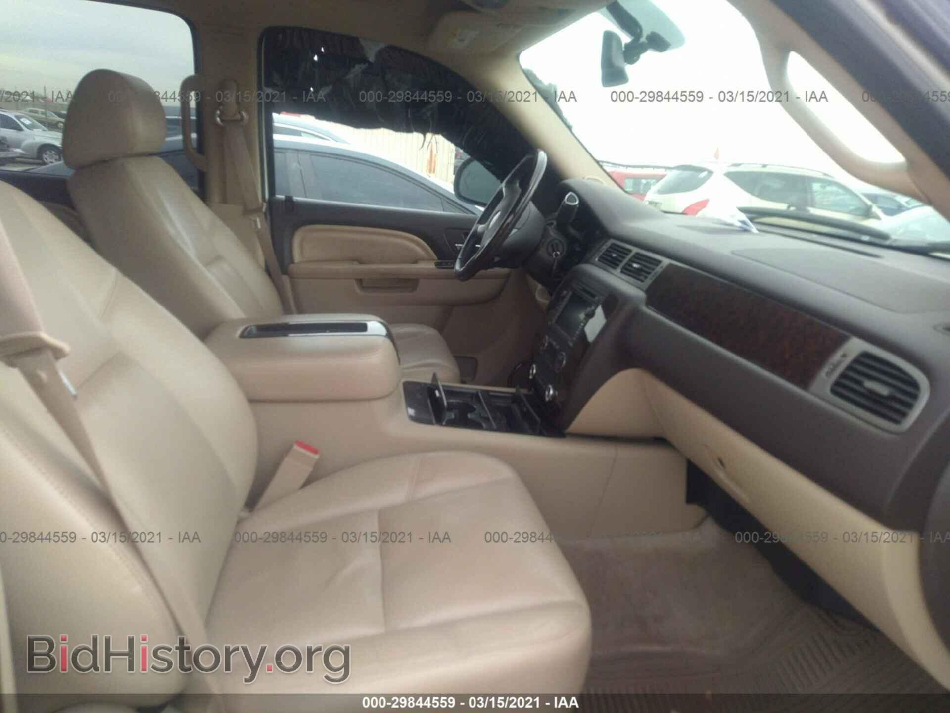 2011 GMC YUKON - VIN: 1GKS2EEF4BR266329 - Фото 5