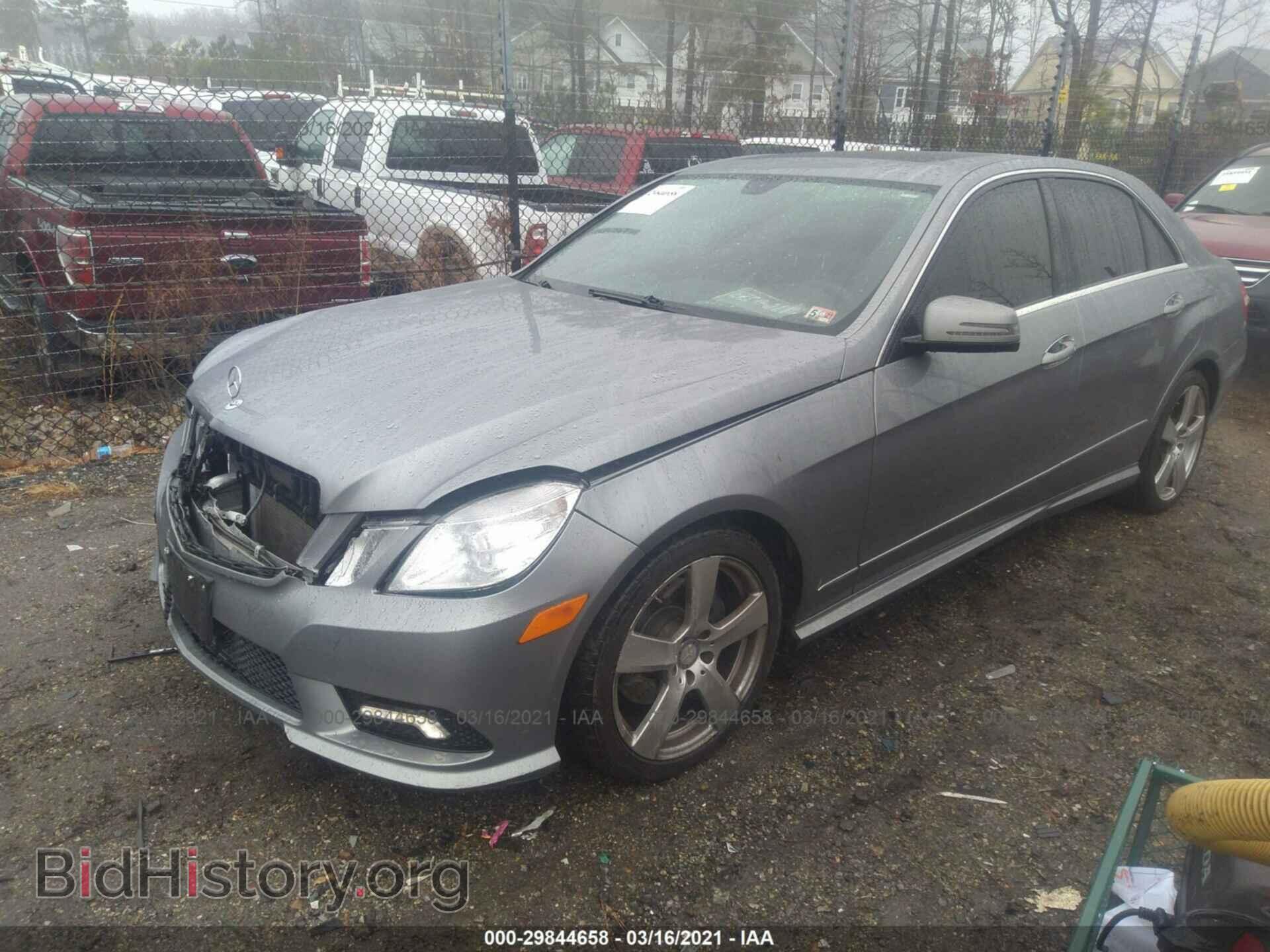 2011 MERCEDES-BENZ E-CLASS - VIN: WDDHF8HB0BA378408 - Фото 2