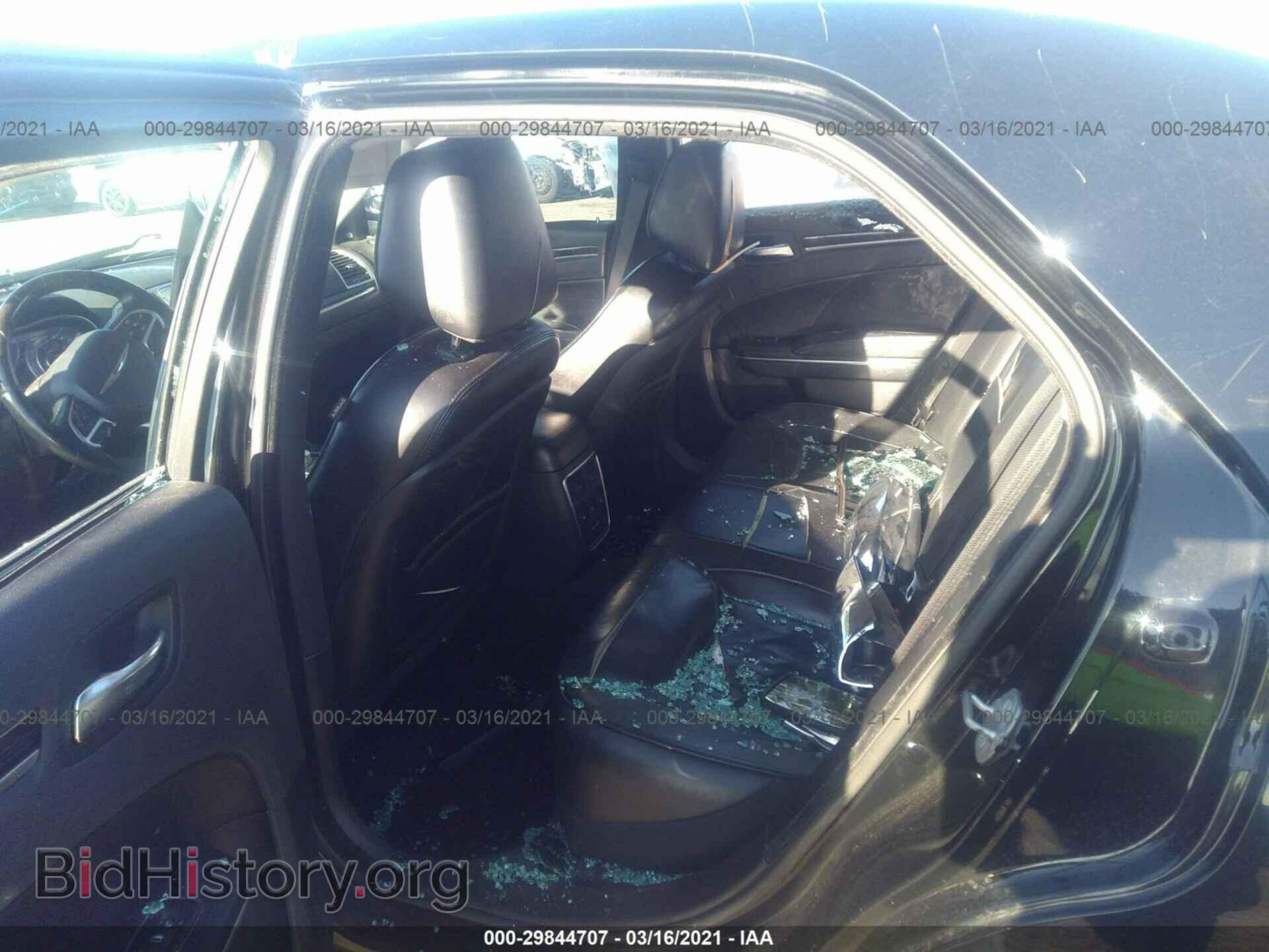 2016 CHRYSLER 300 - VIN: 2C3CCAEG8GH147659 - Фото 8