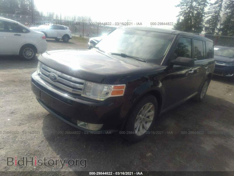 2011 Ford FLEX (VIN 2FMGK5CC8BBD34396) — фото 2 из 11