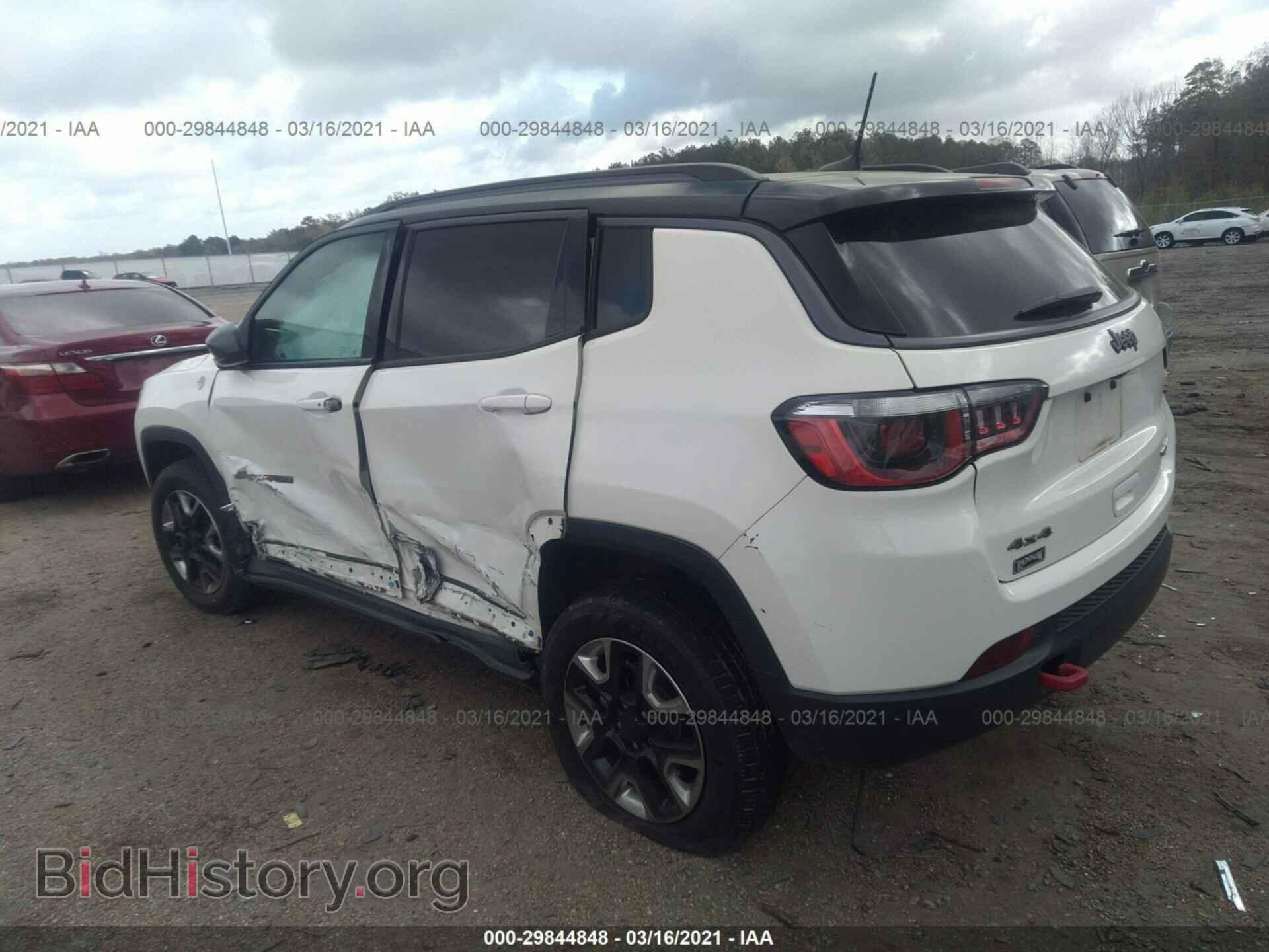 2018 JEEP COMPASS - VIN: 3C4NJDDB9JT136363 - Фото 3