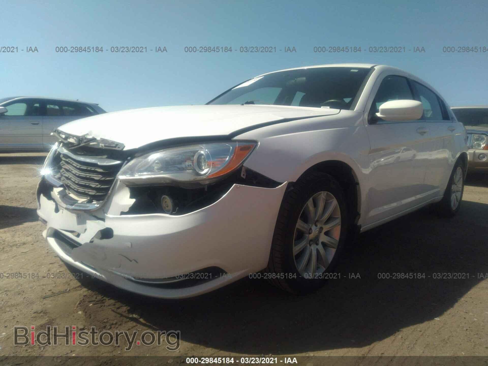 2014 CHRYSLER 200 - VIN: 1C3CCBBG5EN115234 - Фото 2