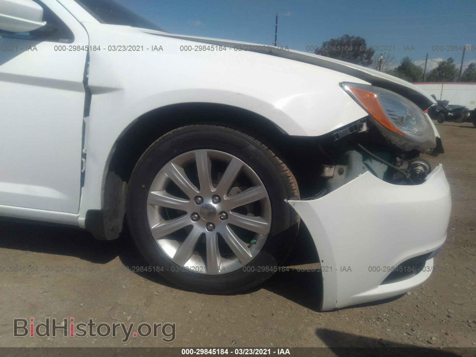 2014 CHRYSLER 200 - VIN: 1C3CCBBG5EN115234 - Фото 6