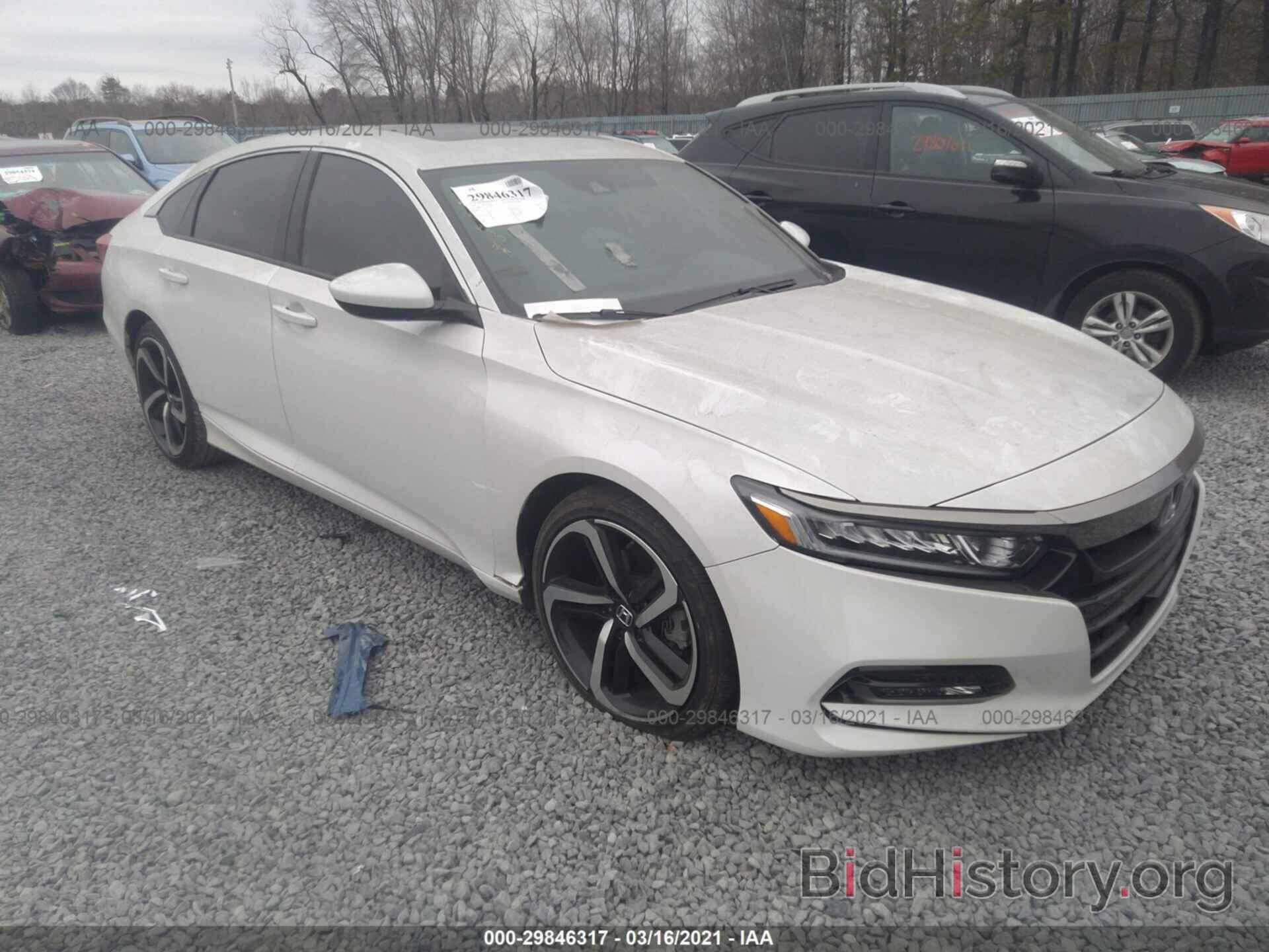 Photo 1HGCV2F32JA038824 - HONDA ACCORD SEDAN 2018