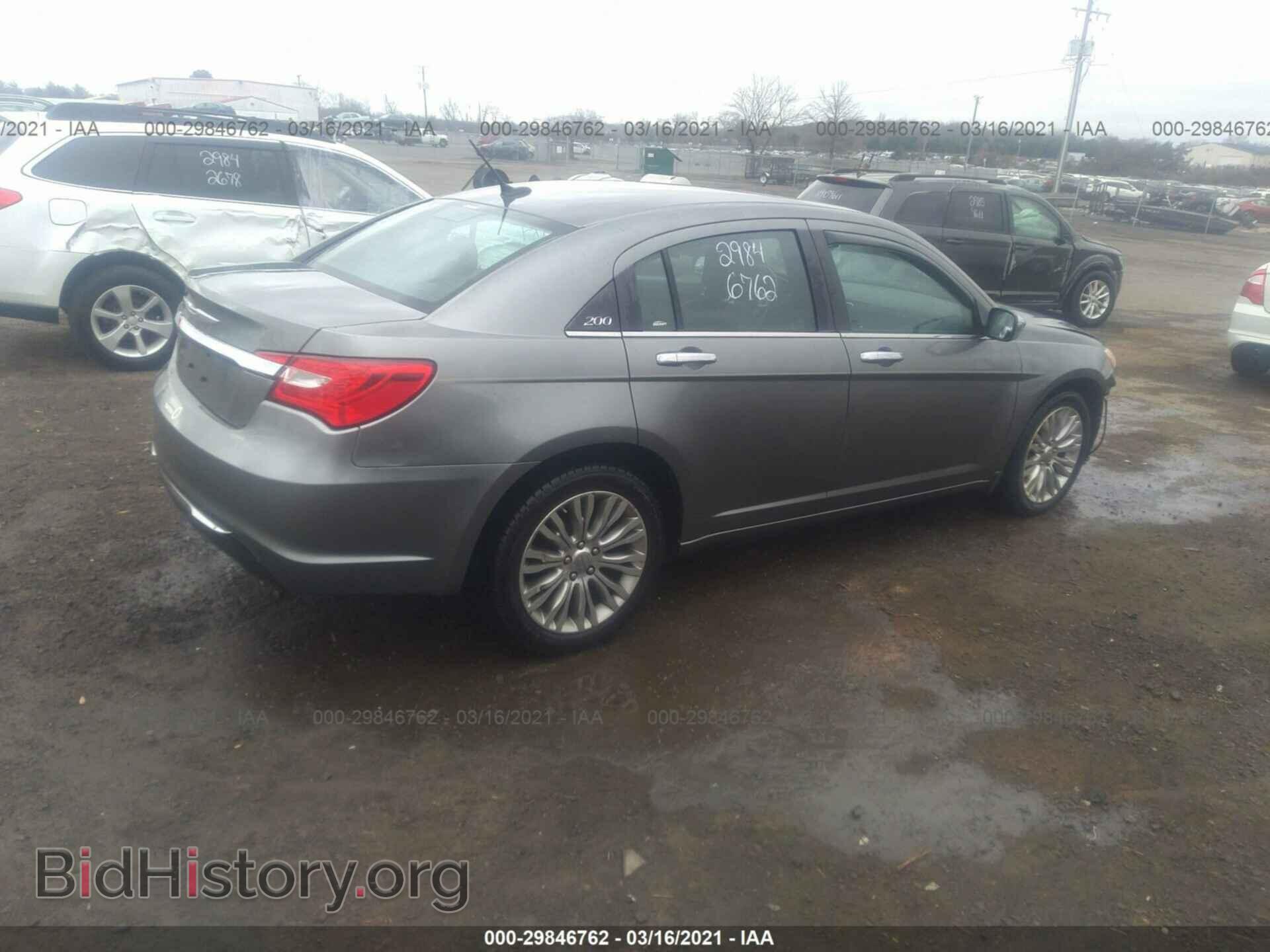 2013 CHRYSLER 200 - VIN: 1C3CCBCG6DN631731 - Фото 4