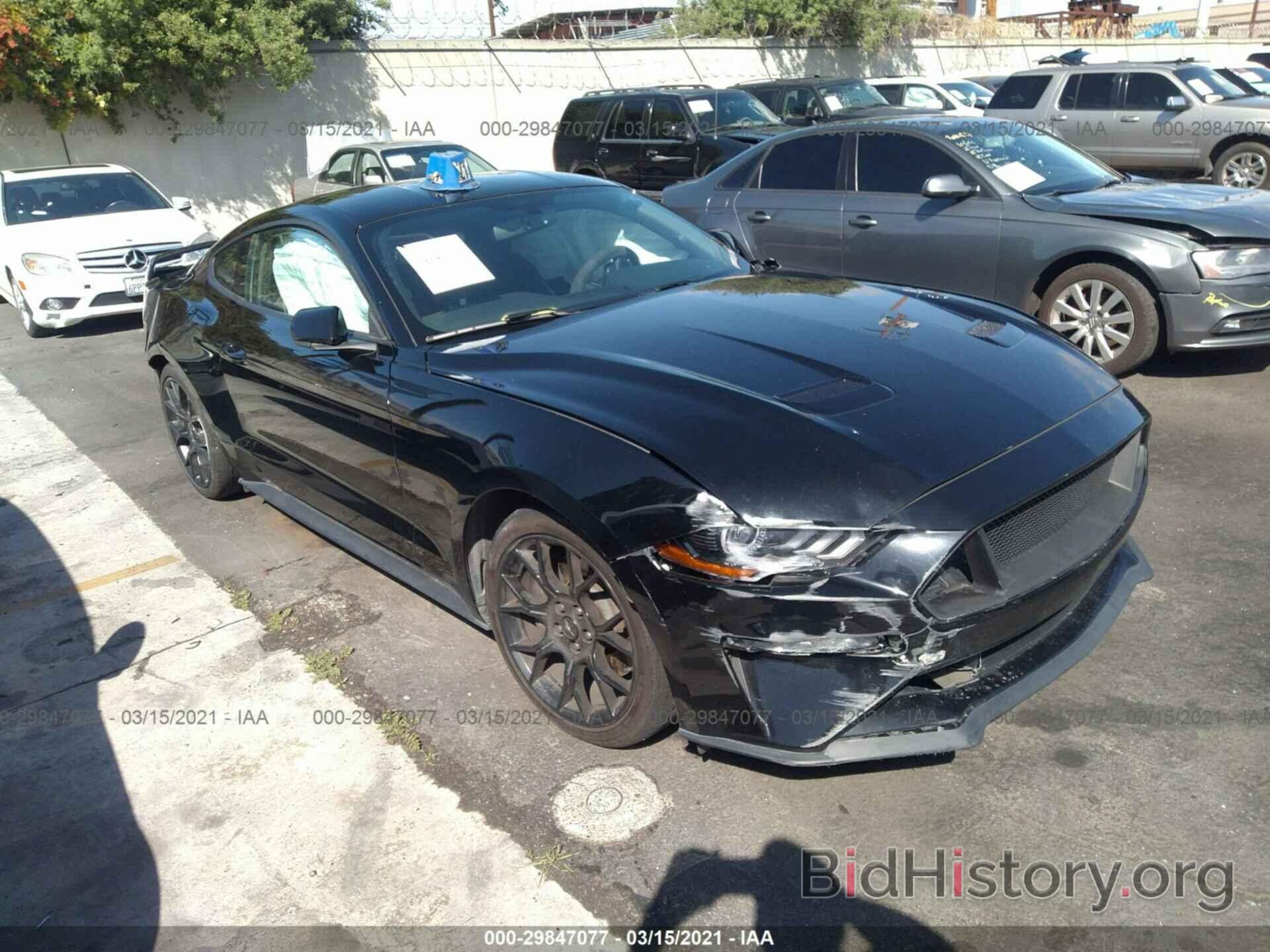 Photo 1FA6P8TH2J5163605 - FORD MUSTANG 2018