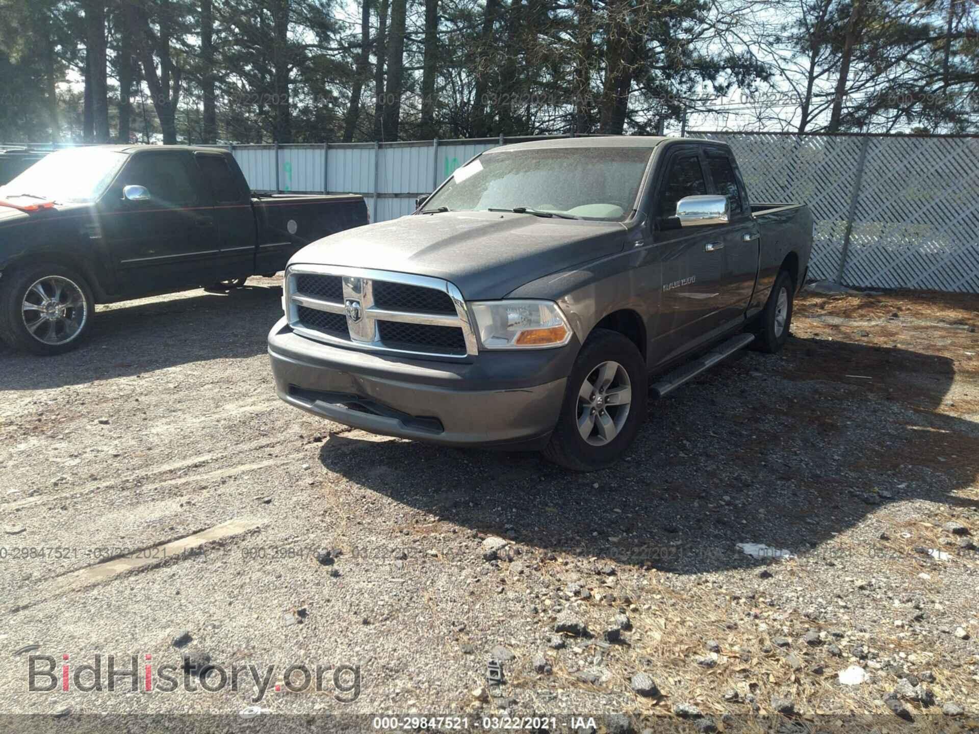 2011 RAM 1500 - VIN: 1D7RB1GK1BS670913 - Фото 2