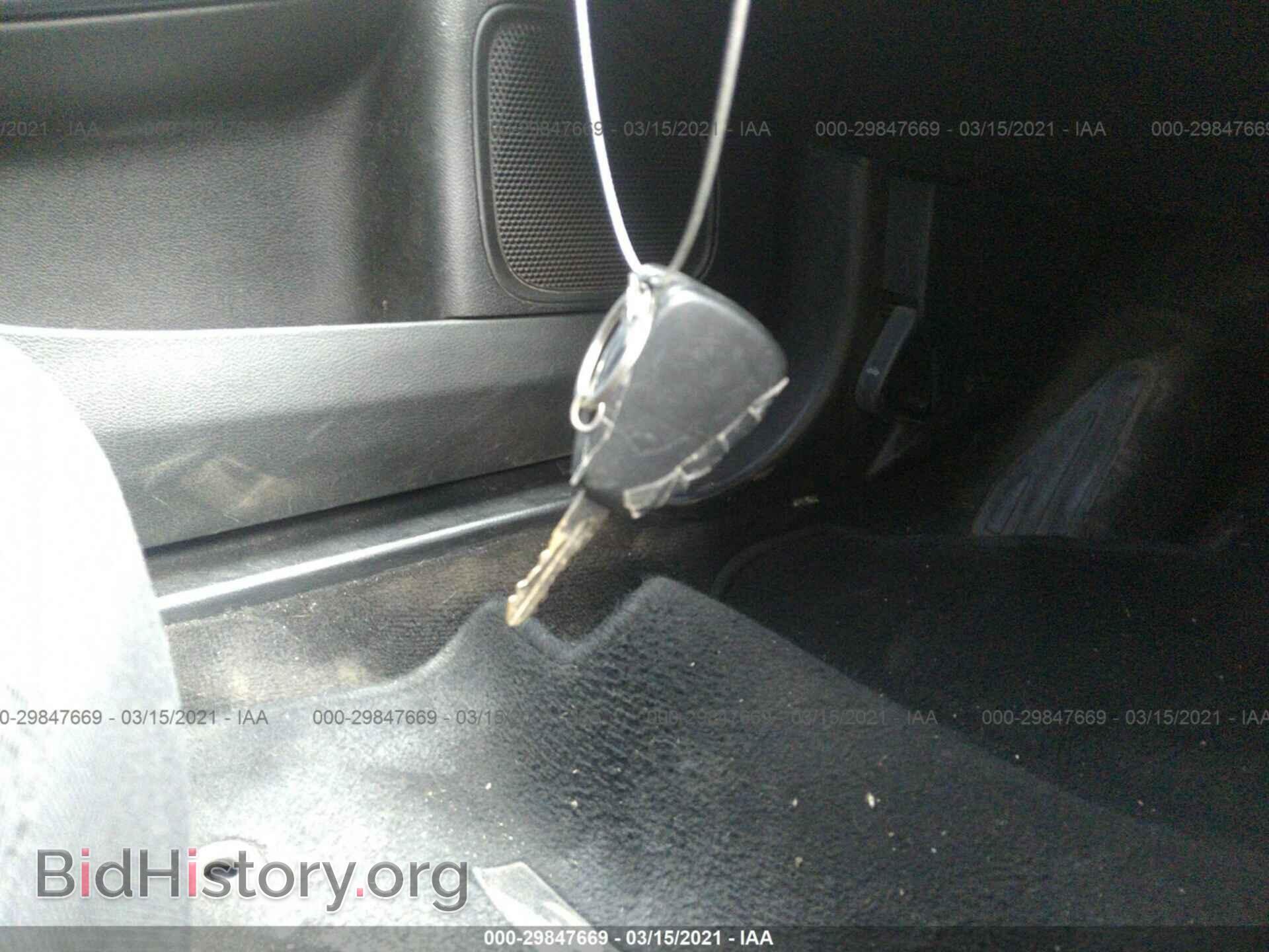 2014 CHRYSLER 200 - VIN: 1C3CCBAB2EN210663 - Photo 11