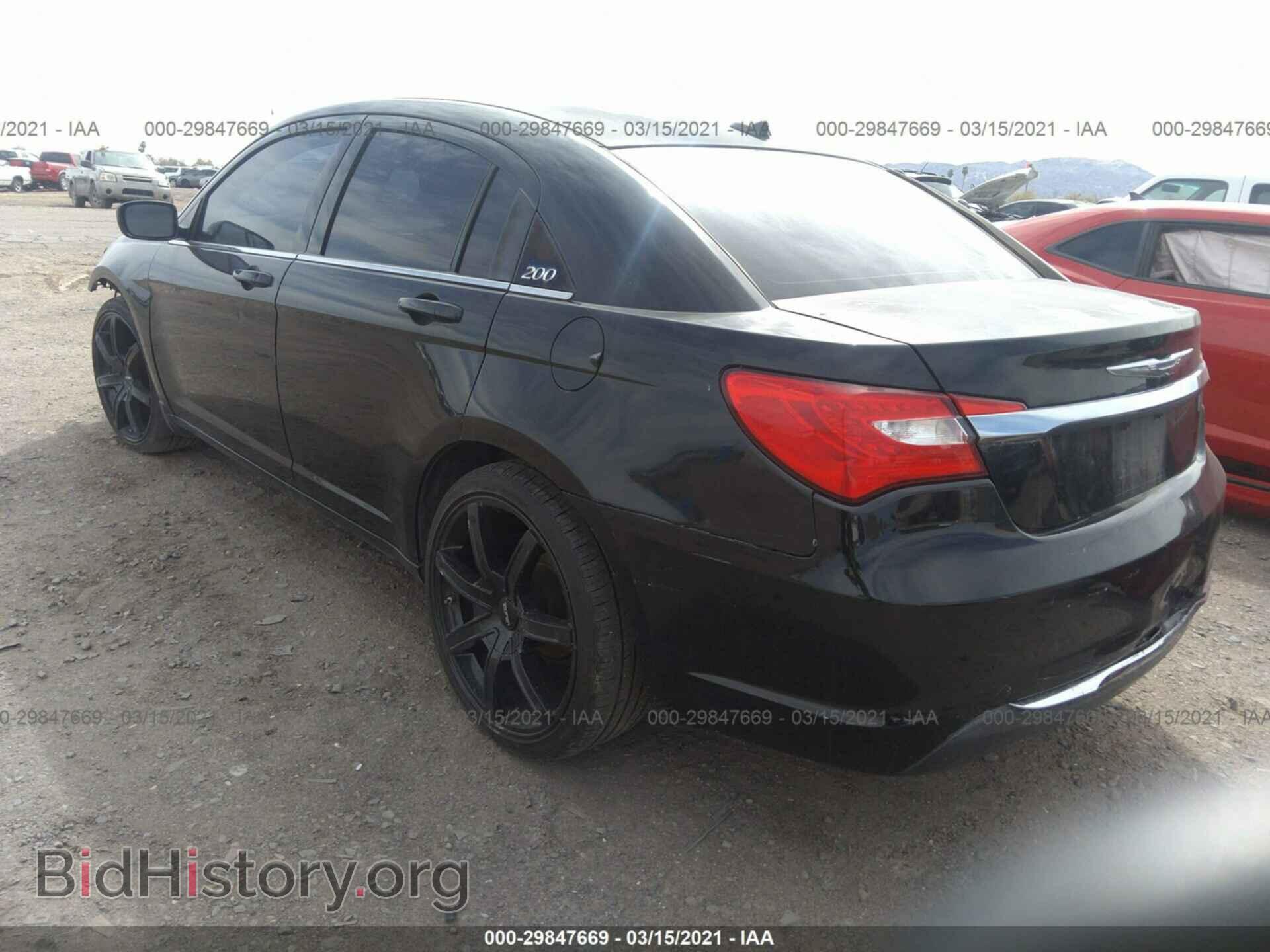 2014 CHRYSLER 200 - VIN: 1C3CCBAB2EN210663 - Photo 3