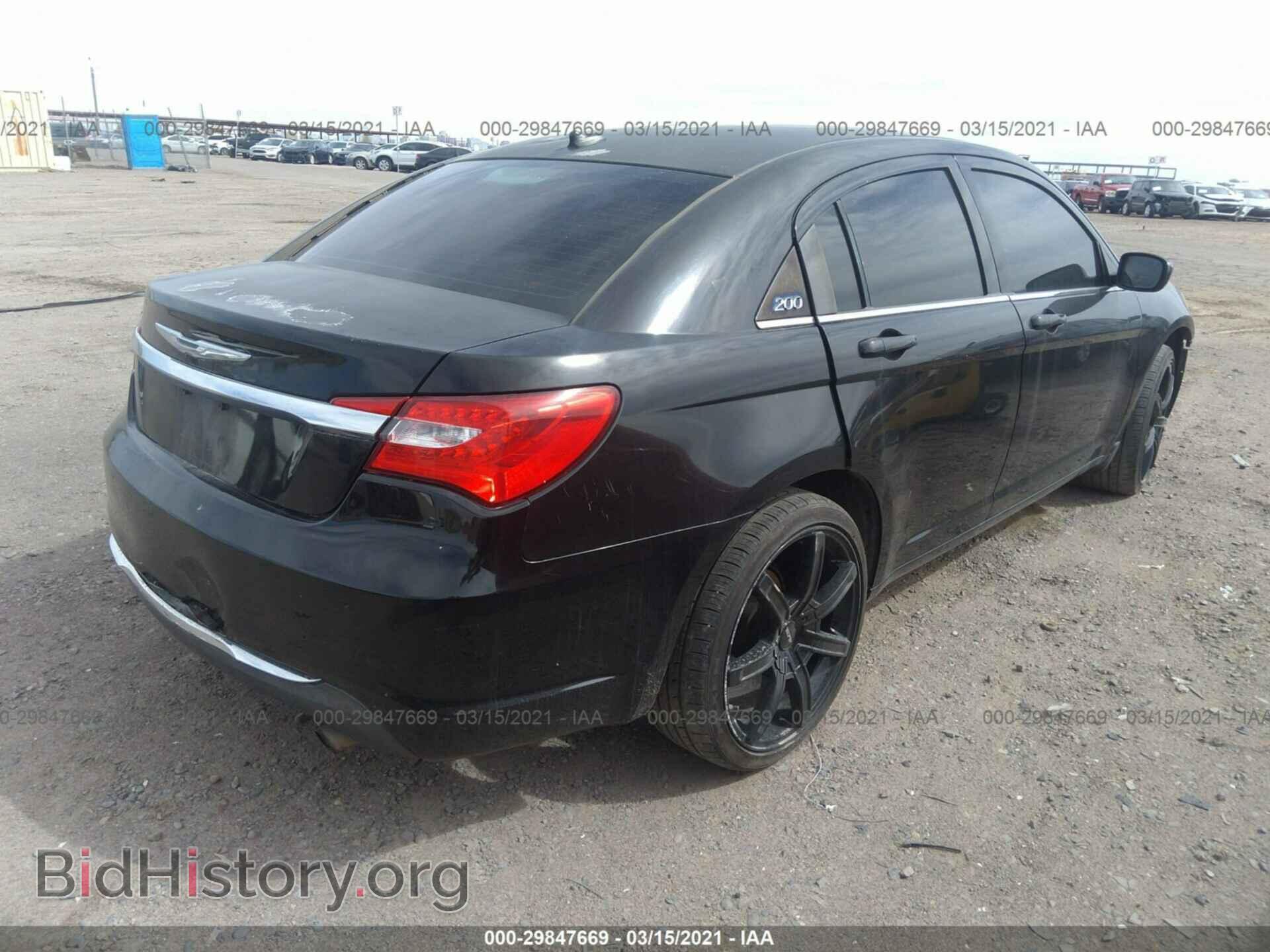 2014 CHRYSLER 200 - VIN: 1C3CCBAB2EN210663 - Photo 4
