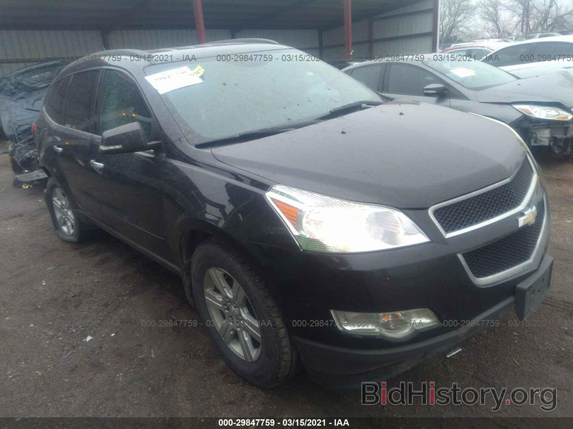 Photo 1GNKVGED9BJ366395 - CHEVROLET TRAVERSE 2011