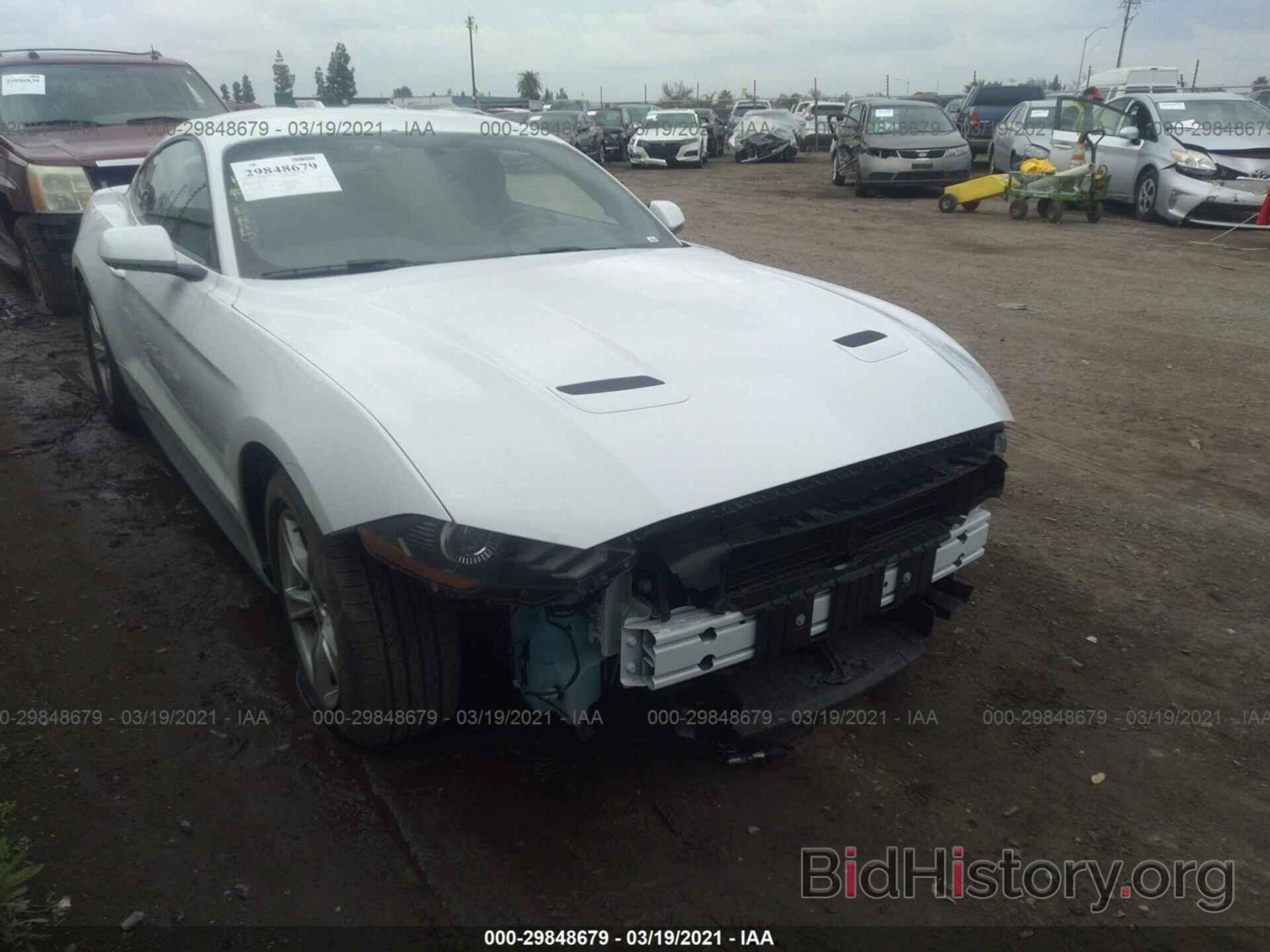 Photo 1FA6P8TH9L5183255 - FORD MUSTANG 2020