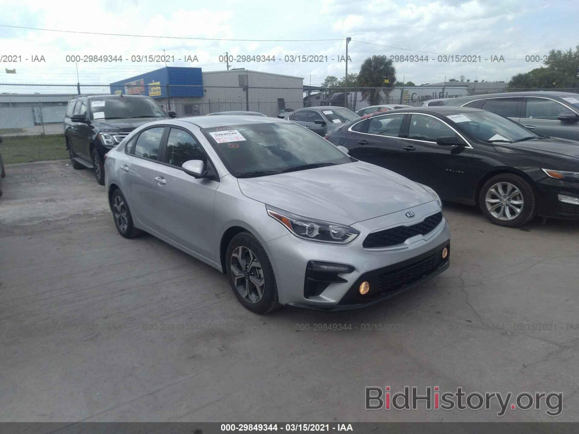 Photo 3KPF24AD7ME305800 - KIA FORTE 2021