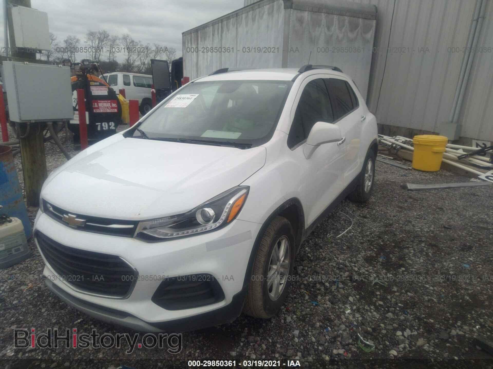 2017 CHEVROLET TRAX - VIN: 3GNCJLSB3HL270775 - Photo 2