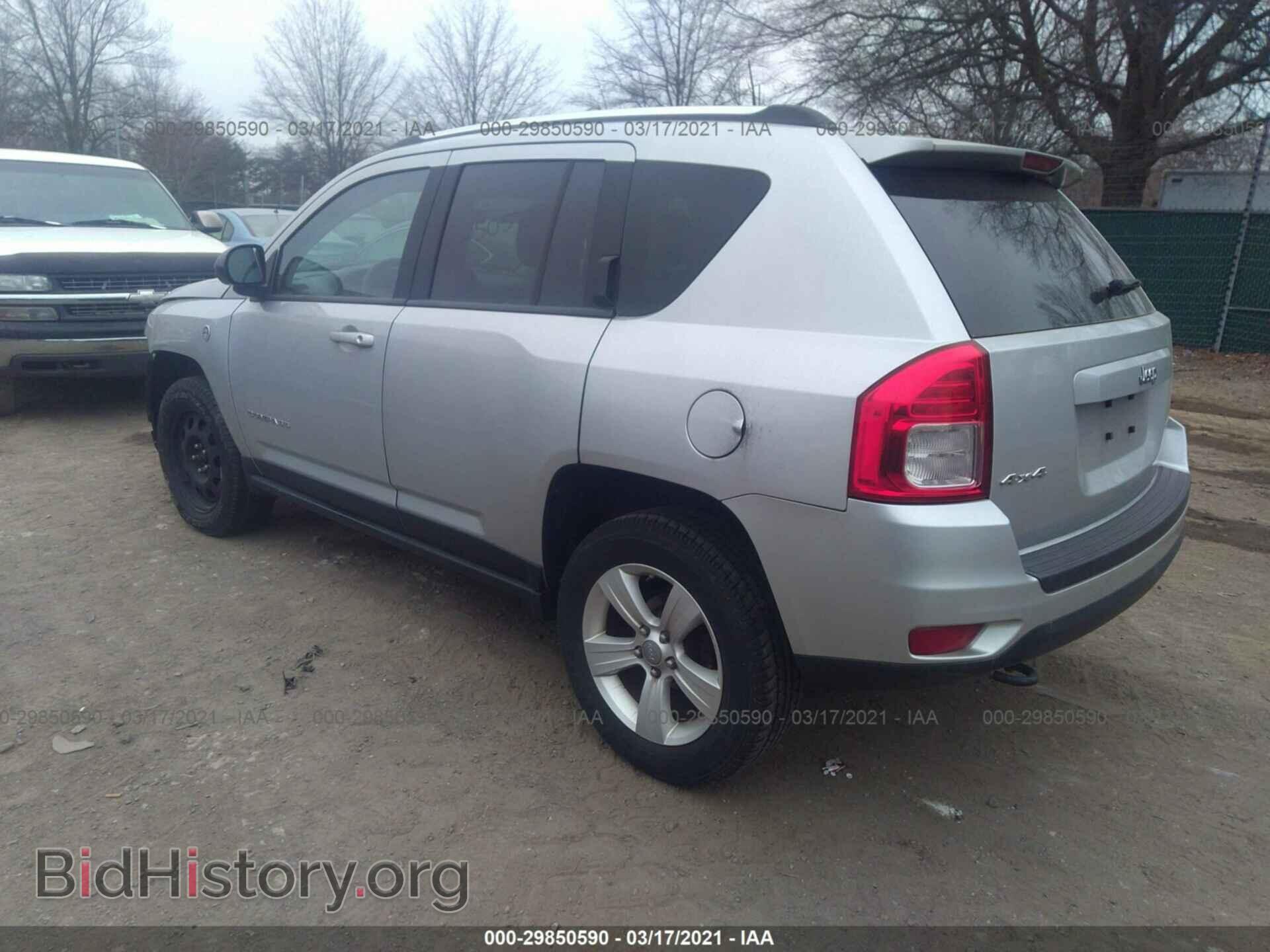 2012 JEEP COMPASS - VIN: 1C4NJDBB9CD666277 - Photo 3