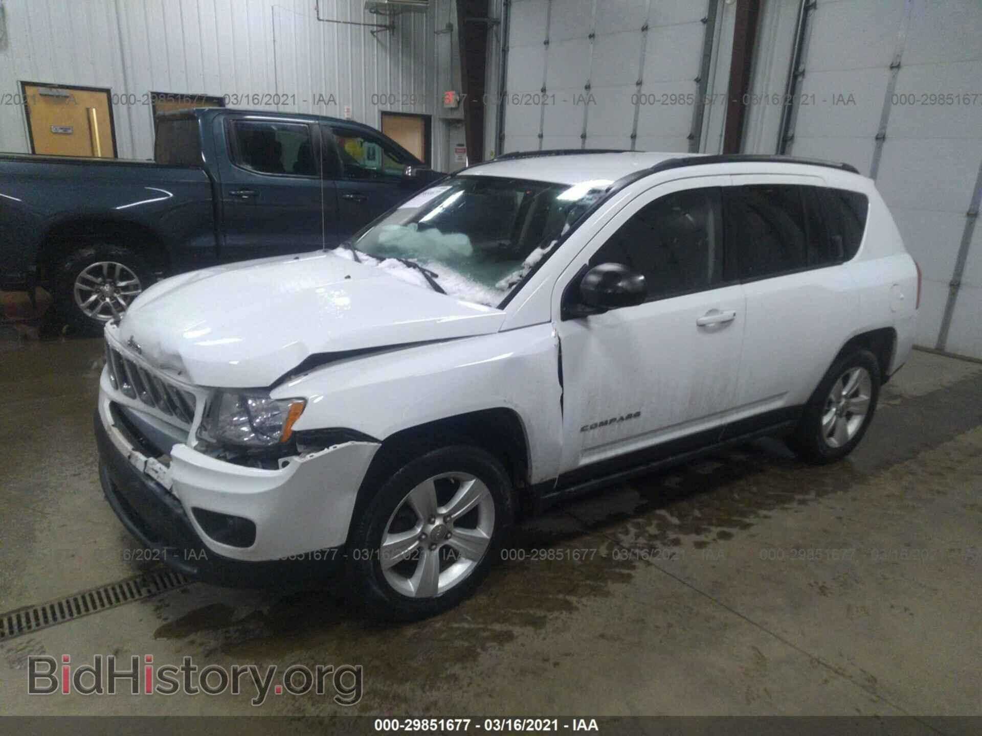2012 JEEP COMPASS - VIN: 1C4NJDEB8CD572872 - Фото 2