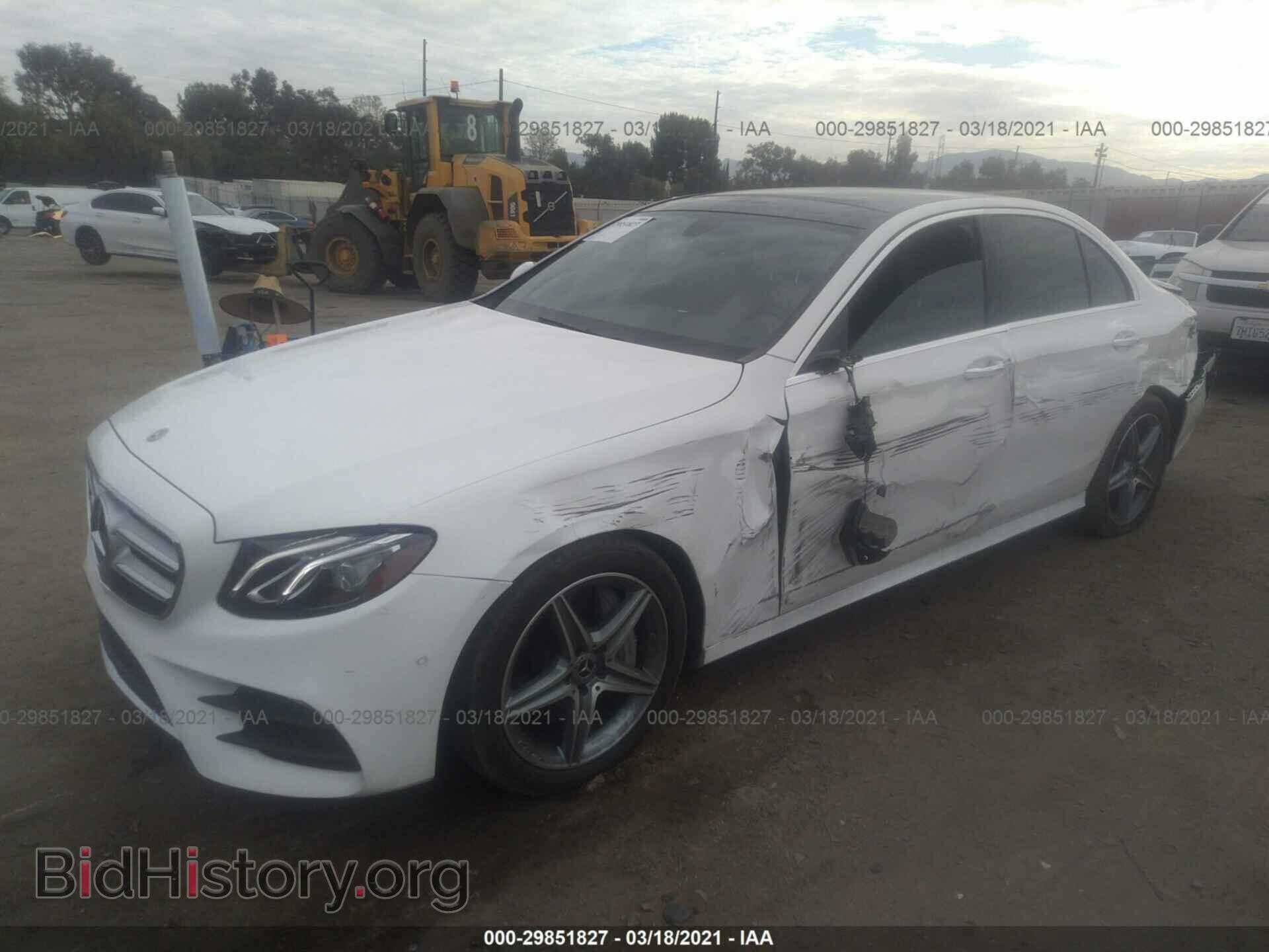 2018 MERCEDES-BENZ E-CLASS - VIN: WDDZF4JB3JA479433 - Фото 2