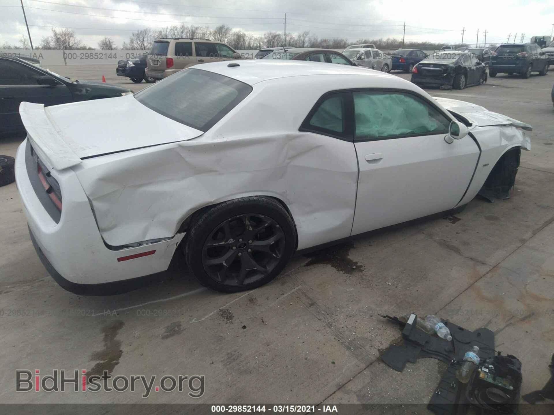 2019 DODGE CHALLENGER - VIN: 2C3CDZBT5KH593712 - Photo 4