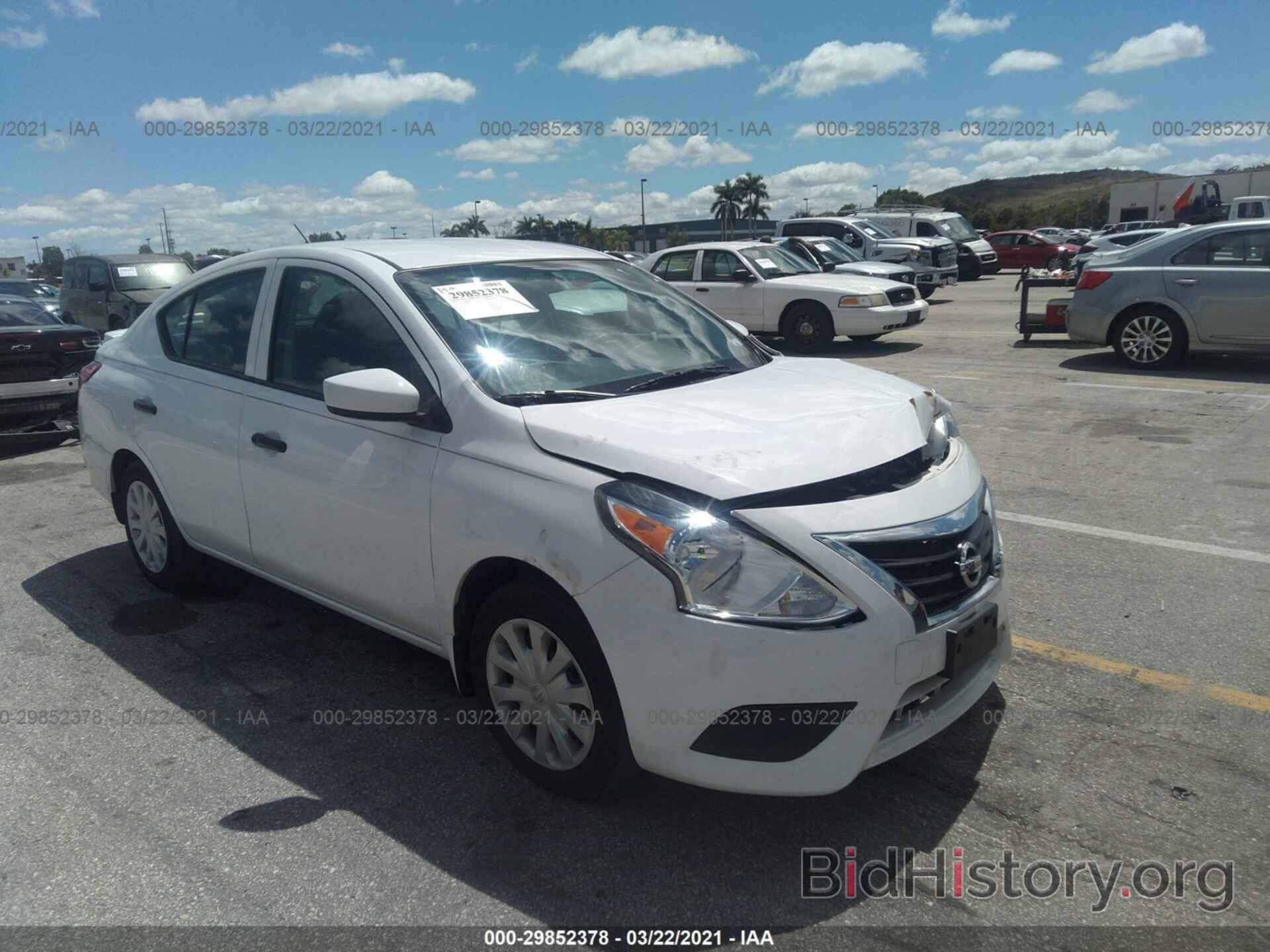 Photo 3N1CN7AP9KL829533 - NISSAN VERSA SEDAN 2019